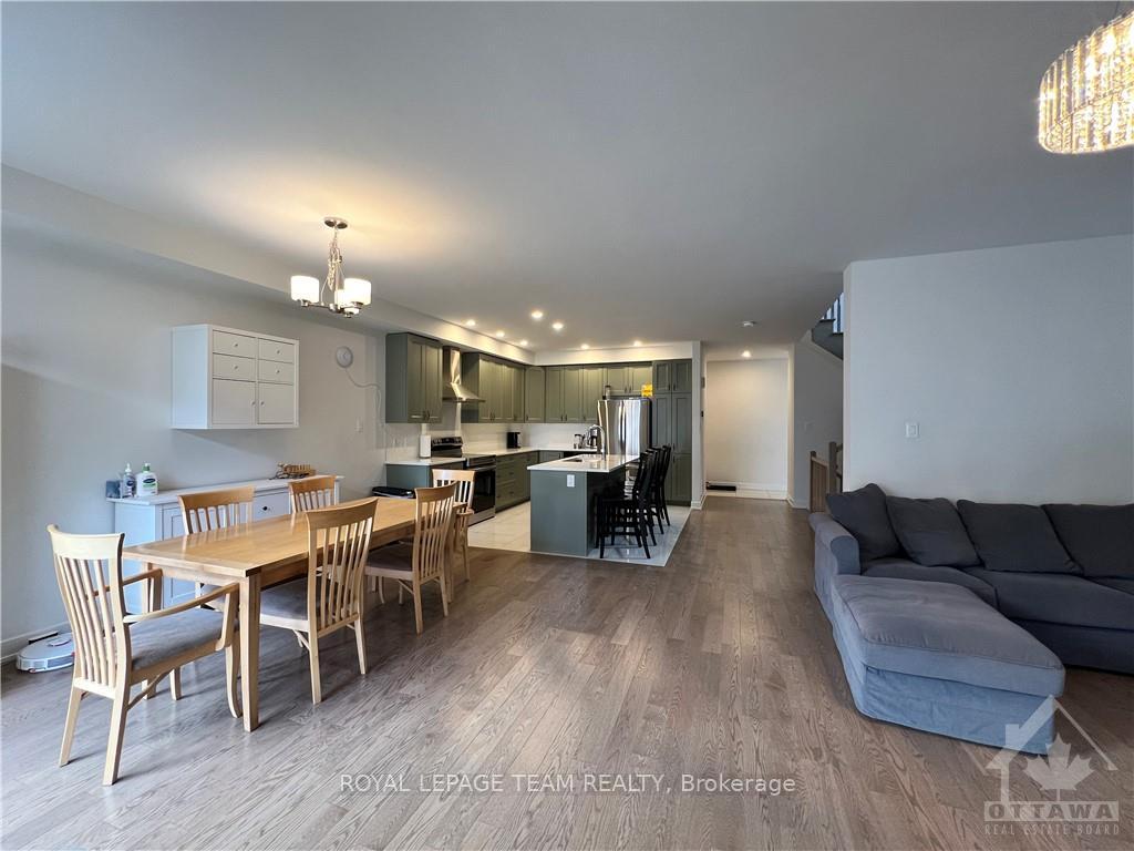 Photo 9 of 1039 Hydrangea Avenue, Ottawa, Riverside South/Gloucester Glen — HOMEH