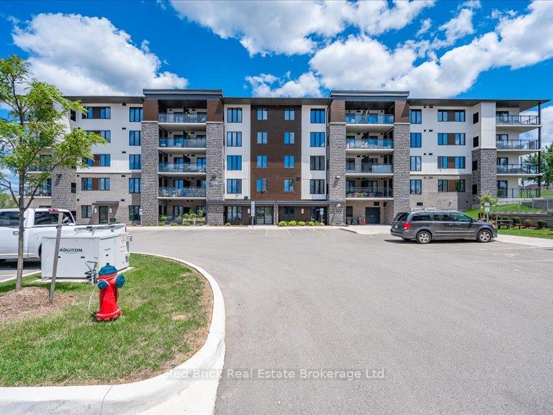 Photo 1 of Unit 003, 104 Summit Ridge Drive, Guelph, Grange Road — HOMEH