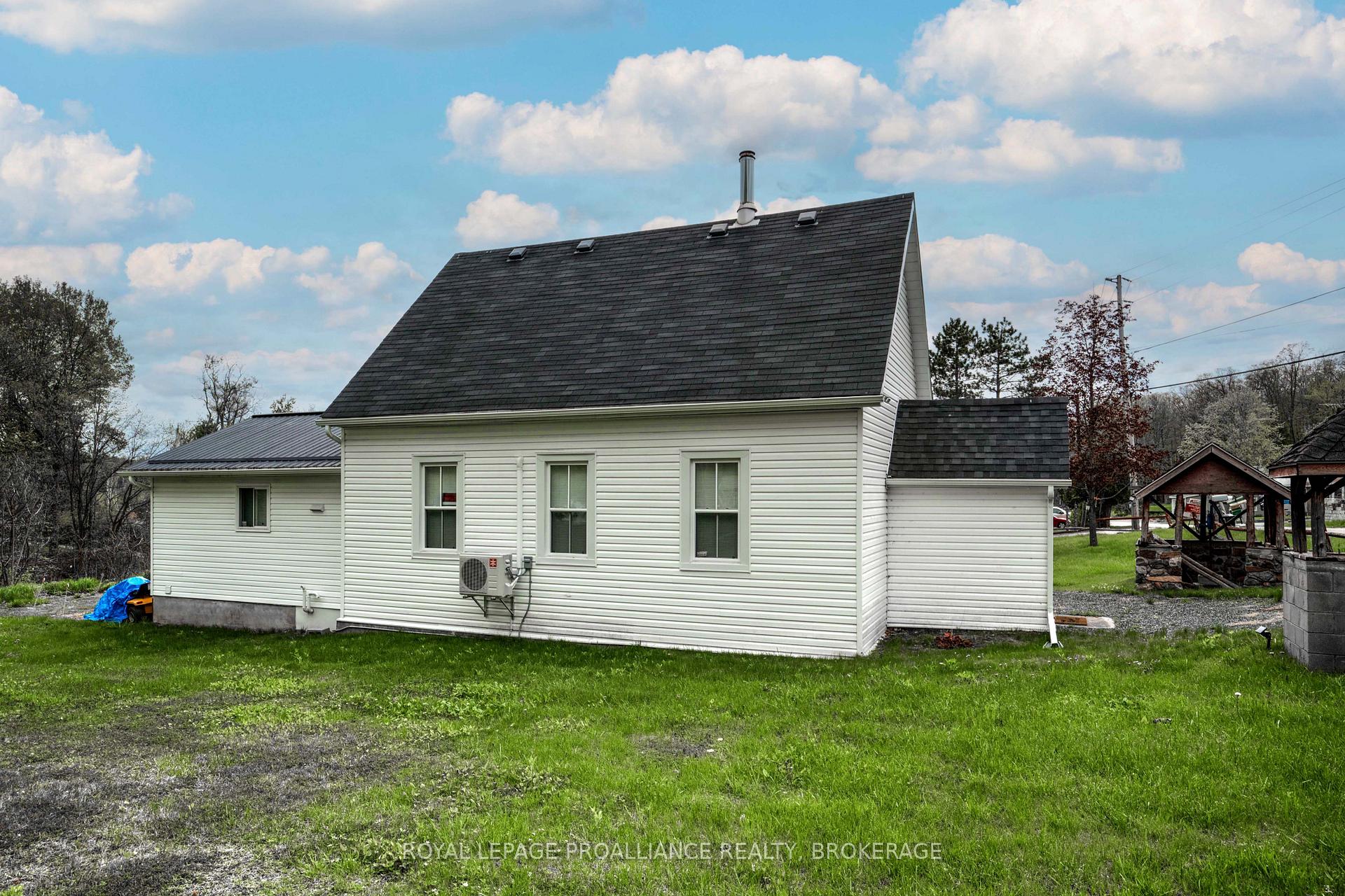 Photo 3 of 1867 Crow Lake Road, Frontenac, Frontenac Centre — HOMEH