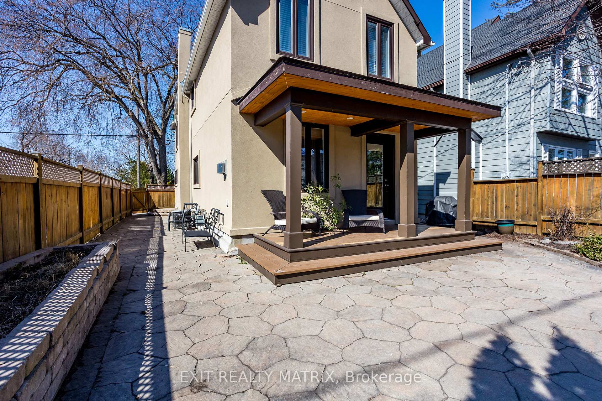 Photo 5 of 634 Edison Avenue, Ottawa, McKellar/Highland — HOMEH