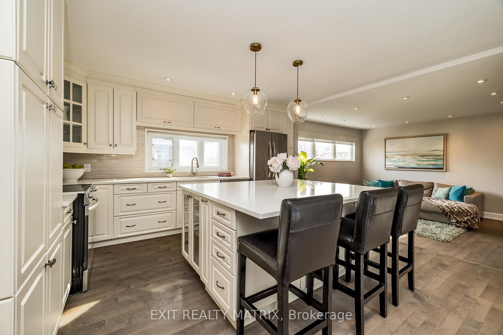 Photo 8 of 634 Edison Avenue, Ottawa, McKellar/Highland — HOMEH