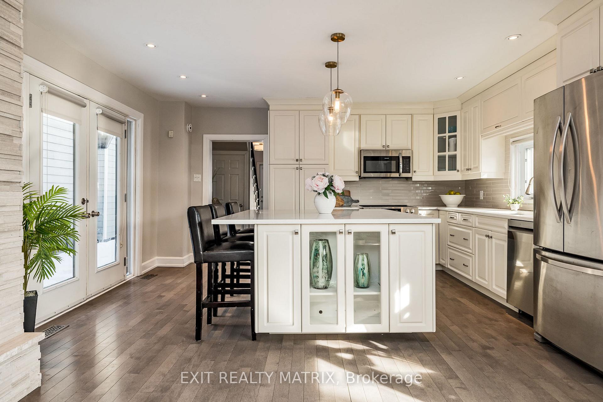Photo 10 of 634 Edison Avenue, Ottawa, McKellar/Highland — HOMEH