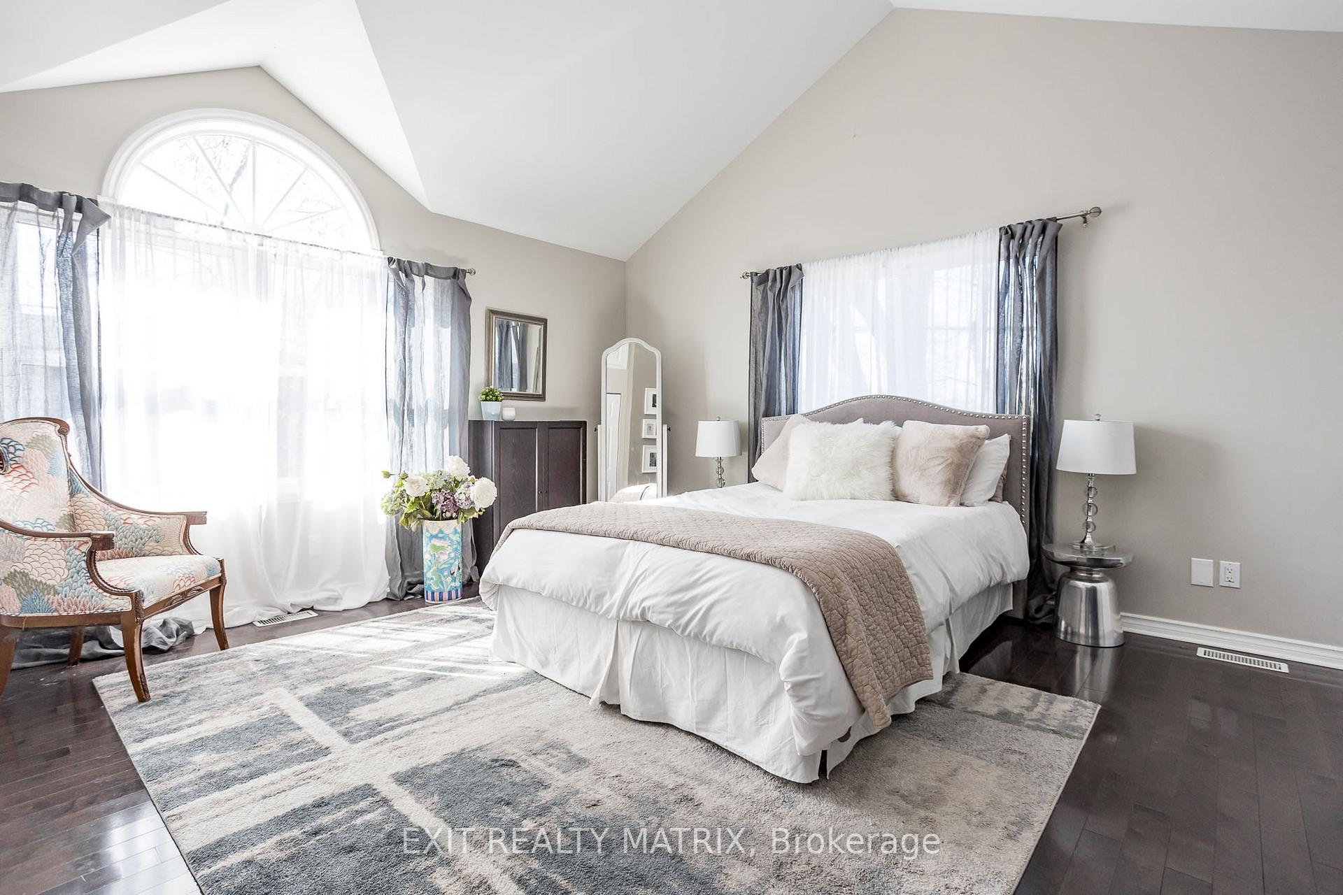 Photo 20 of 634 Edison Avenue, Ottawa, McKellar/Highland — HOMEH