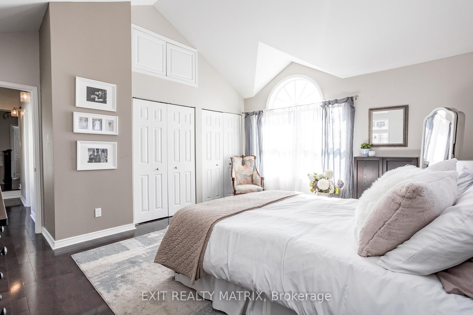 Photo 21 of 634 Edison Avenue, Ottawa, McKellar/Highland — HOMEH