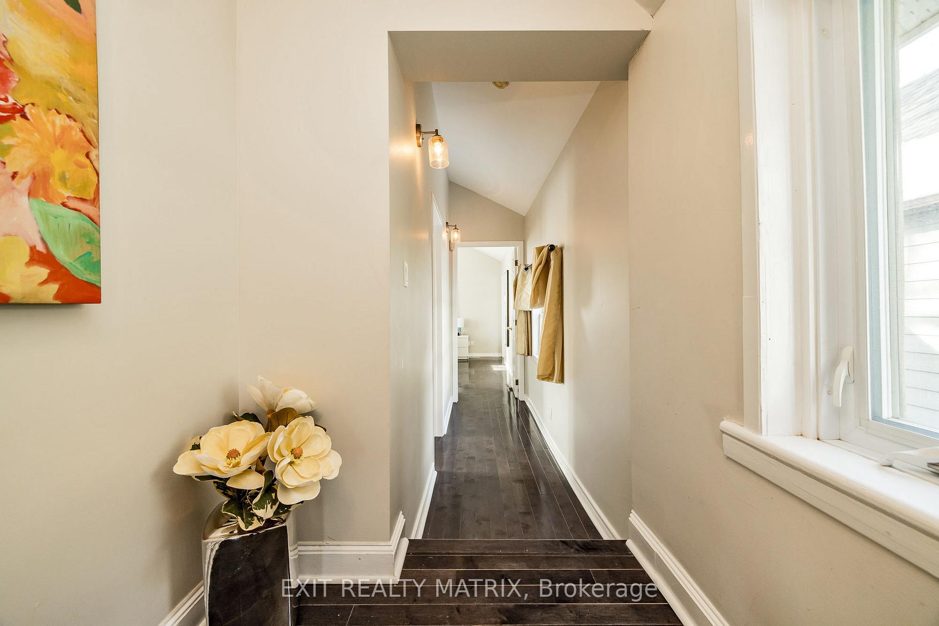 Photo 24 of 634 Edison Avenue, Ottawa, McKellar/Highland — HOMEH