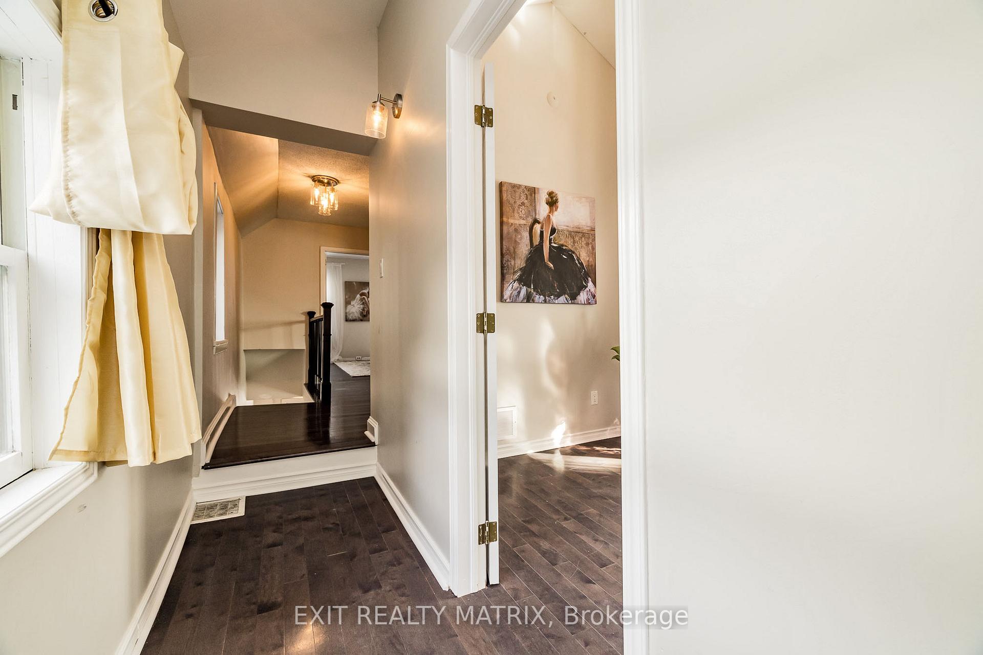 Photo 25 of 634 Edison Avenue, Ottawa, McKellar/Highland — HOMEH