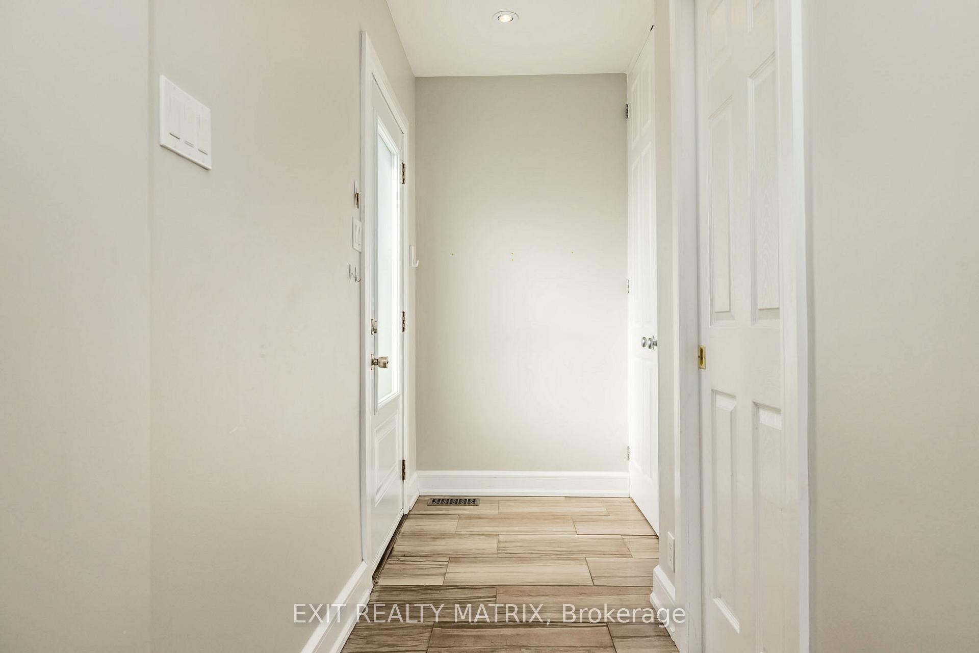 Photo 31 of 634 Edison Avenue, Ottawa, McKellar/Highland — HOMEH