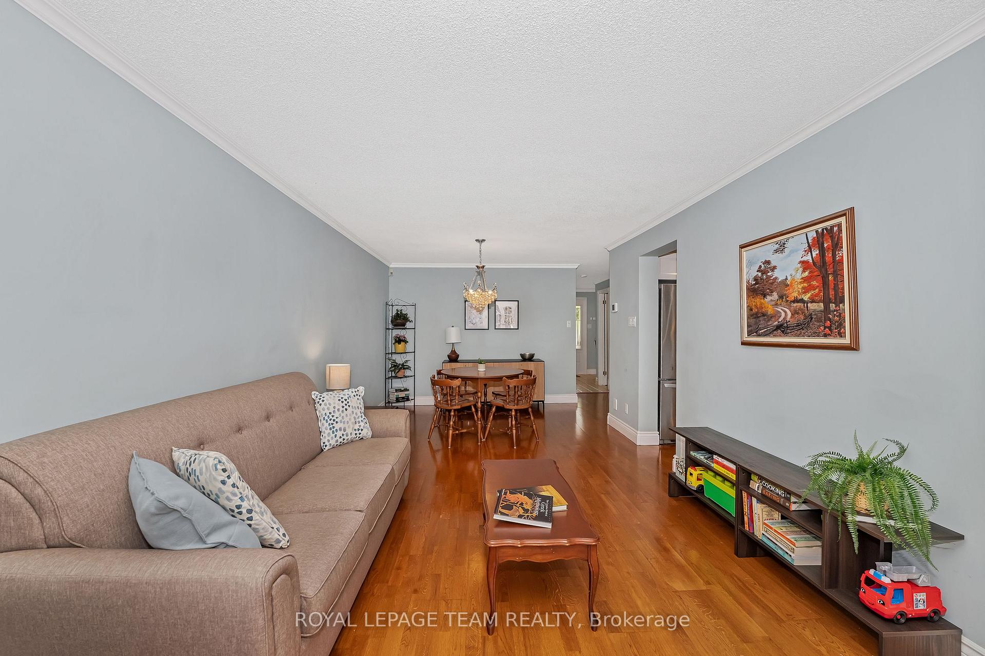Photo 7 of 87 Dalecroft Crescent, Ottawa, Centrepointe — HOMEH