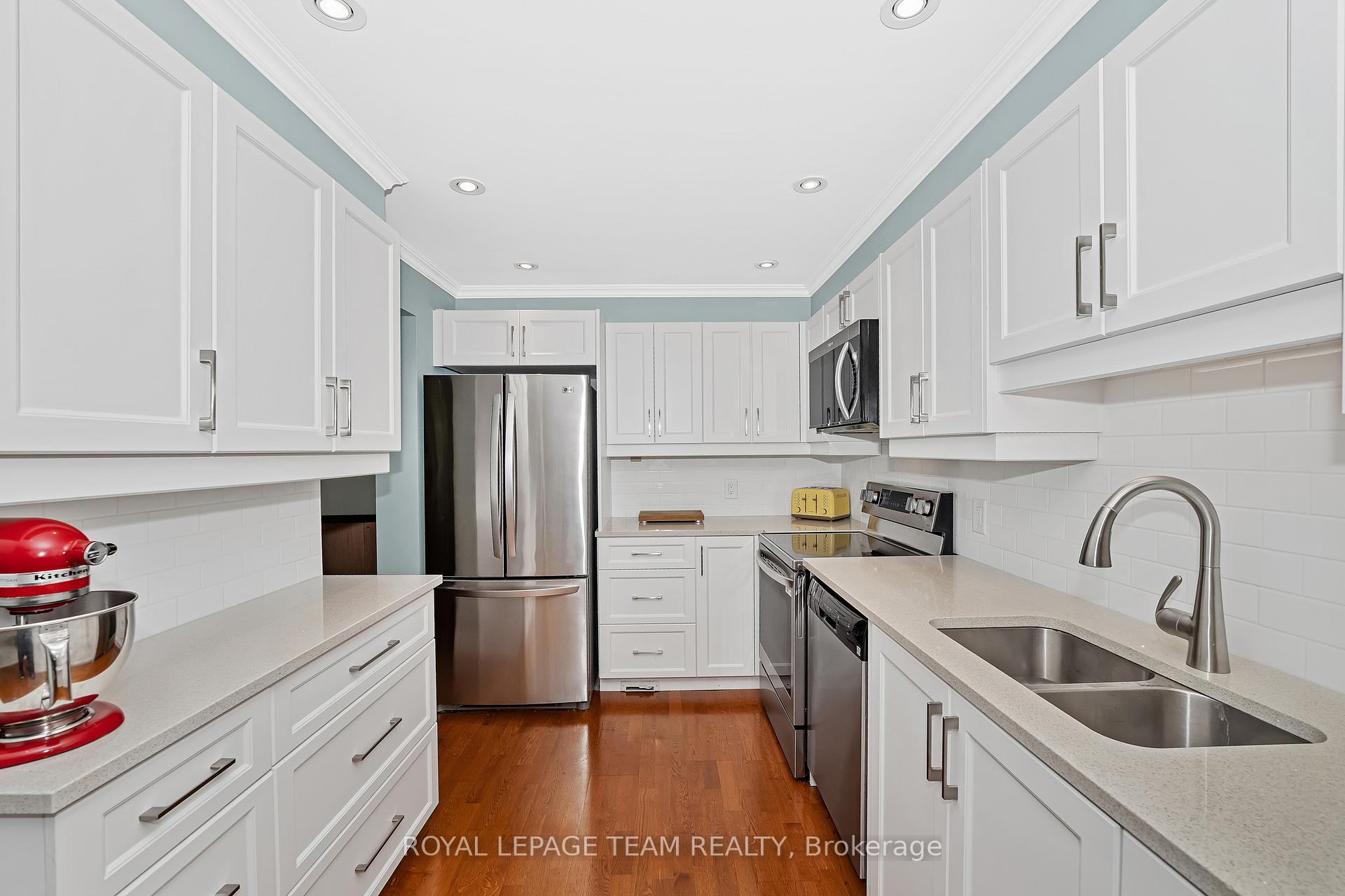Photo 9 of 87 Dalecroft Crescent, Ottawa, Centrepointe — HOMEH