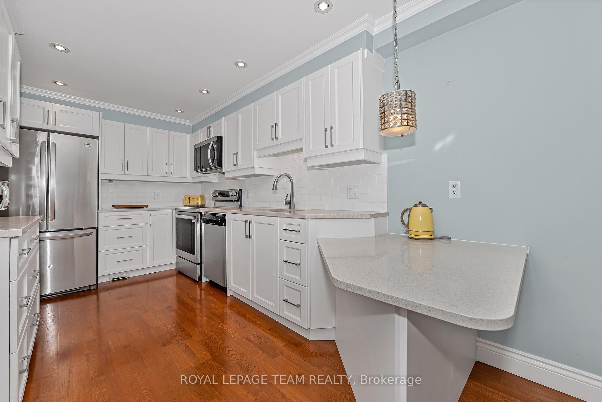 Photo 10 of 87 Dalecroft Crescent, Ottawa, Centrepointe — HOMEH