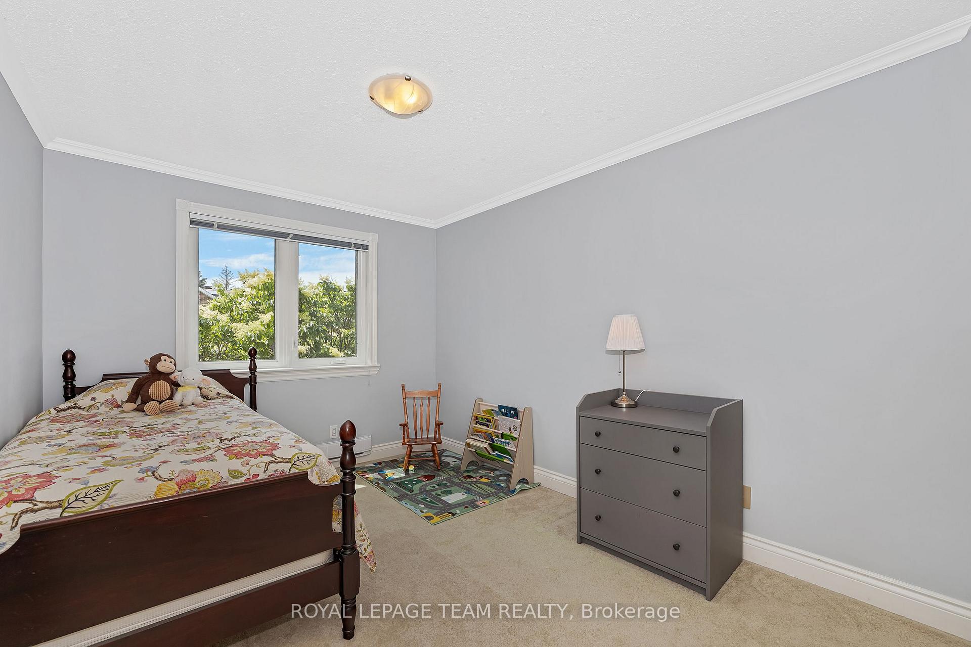 Photo 16 of 87 Dalecroft Crescent, Ottawa, Centrepointe — HOMEH