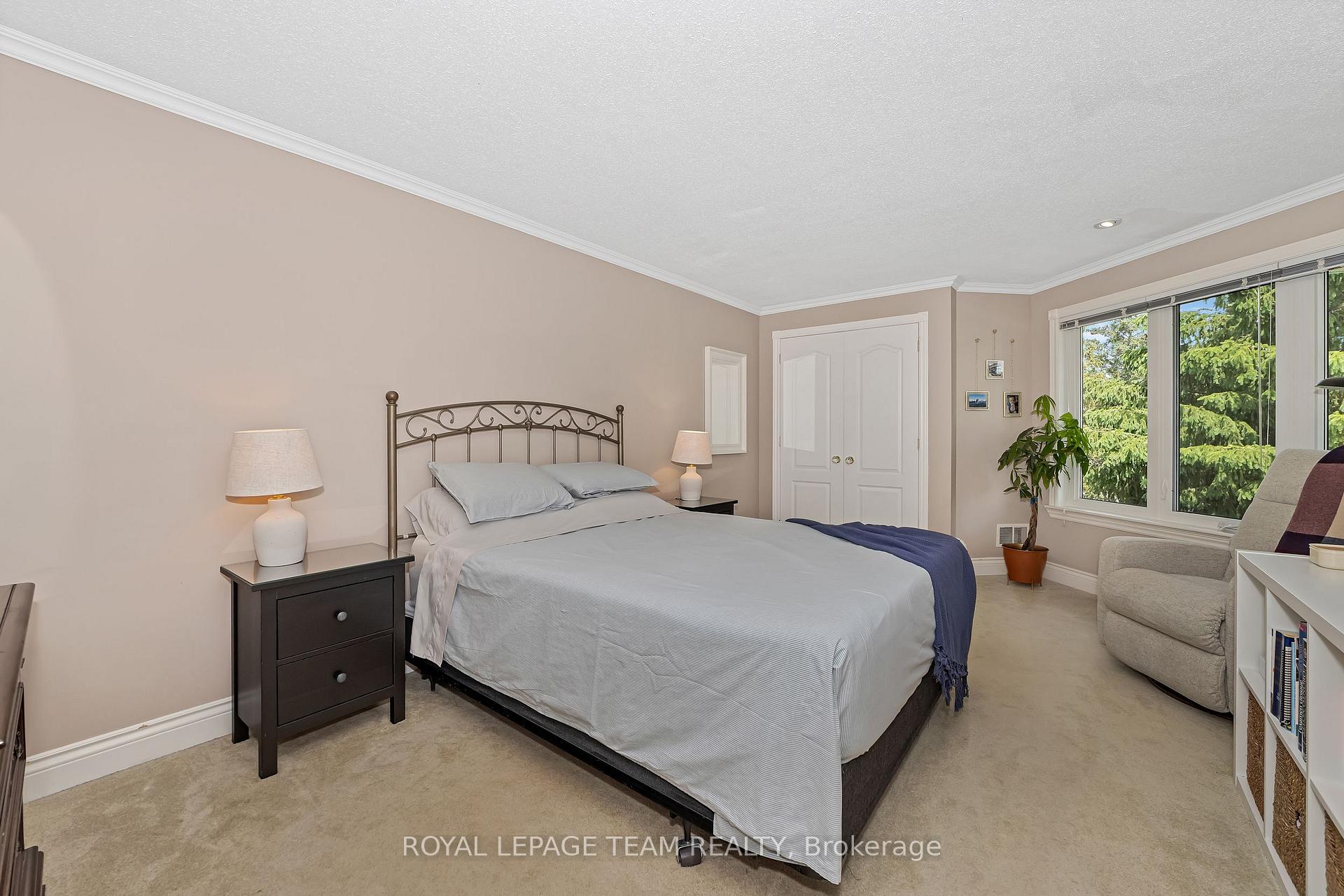 Photo 19 of 87 Dalecroft Crescent, Ottawa, Centrepointe — HOMEH
