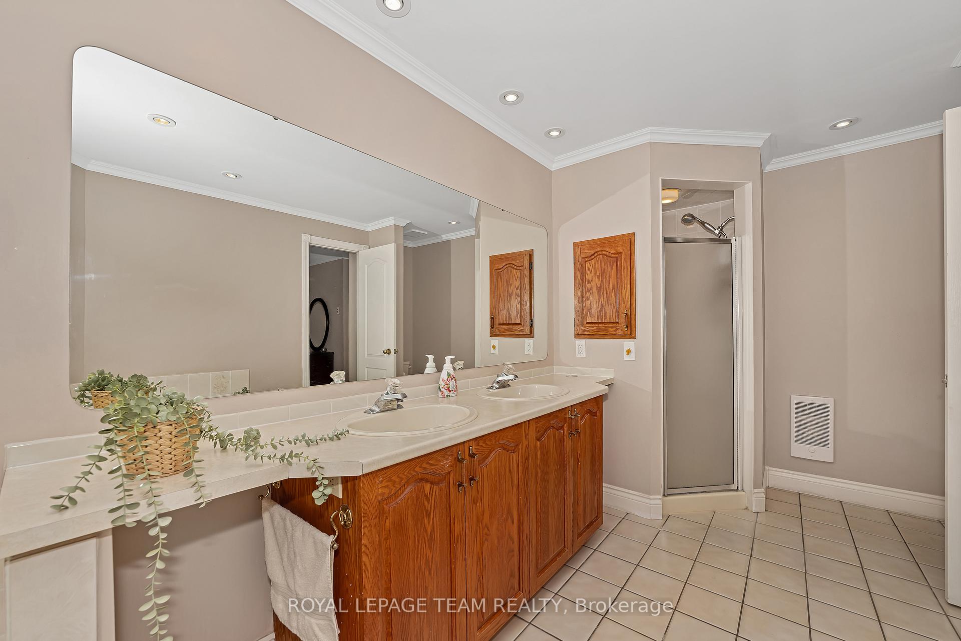 Photo 23 of 87 Dalecroft Crescent, Ottawa, Centrepointe — HOMEH