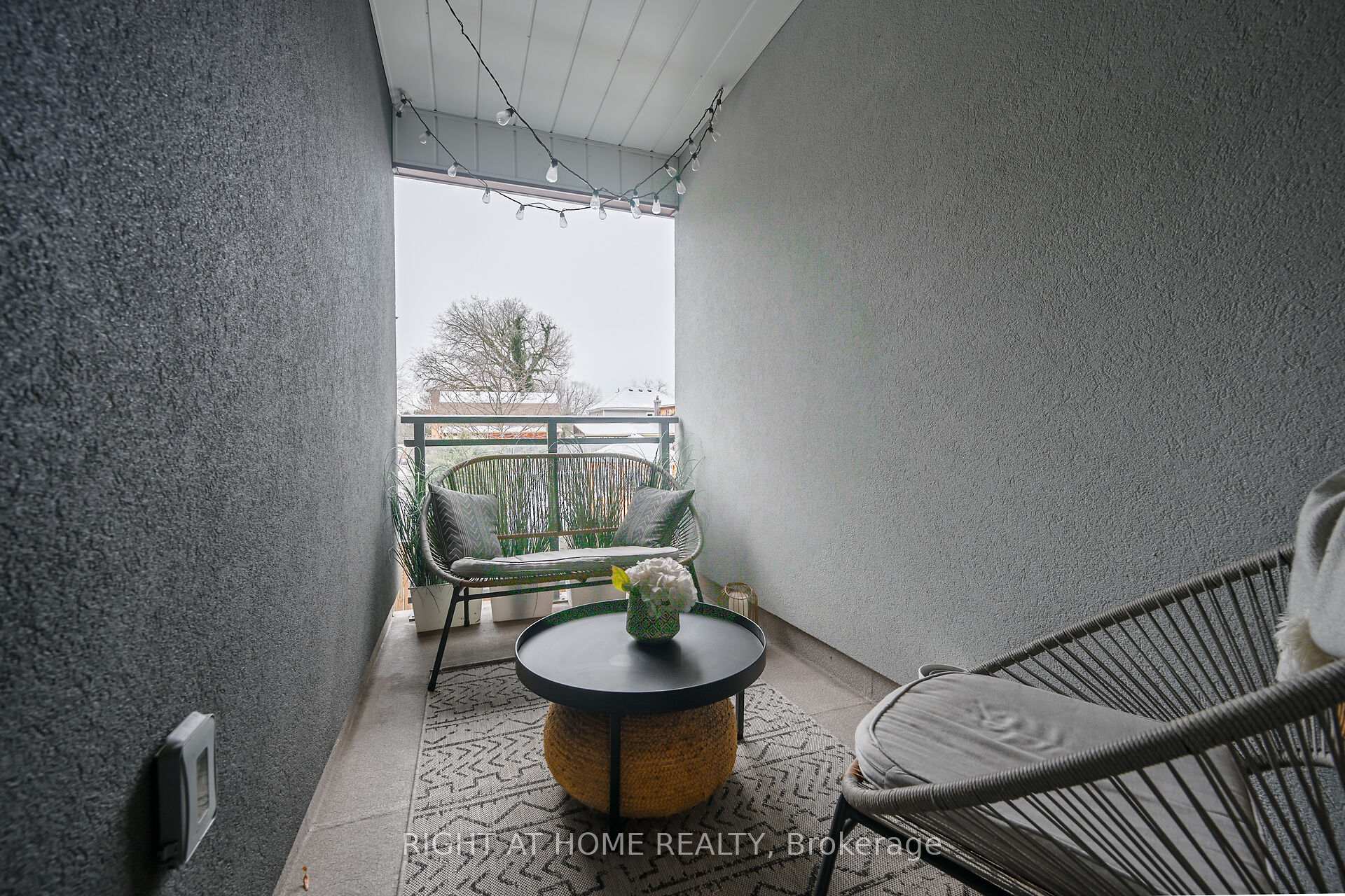 Photo 6 of Unit 6, 39 Robinson Street N, Grimsby, Grimsby East — HOMEH