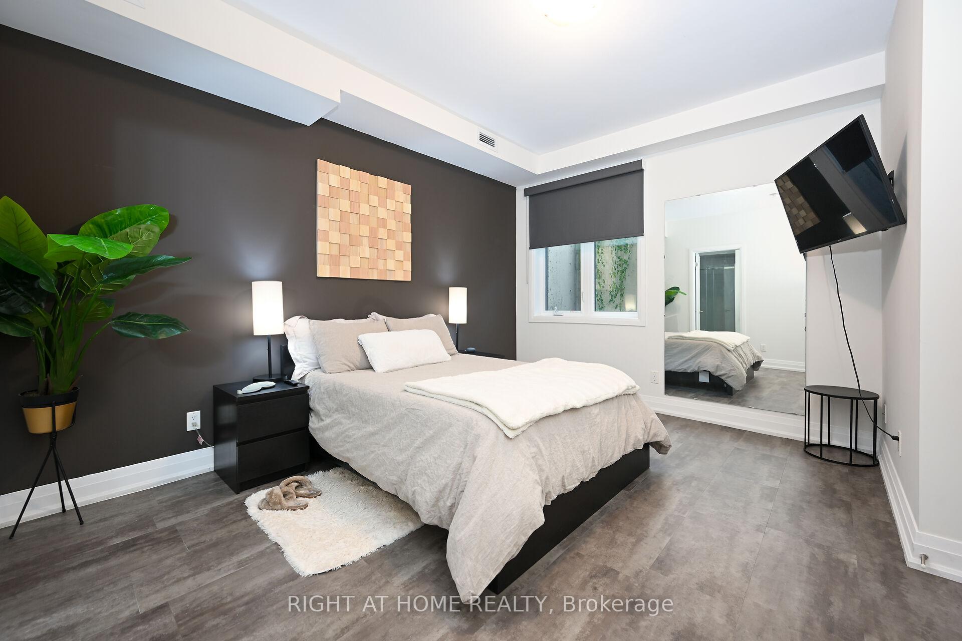 Photo 19 of Unit 6, 39 Robinson Street N, Grimsby, Grimsby East — HOMEH