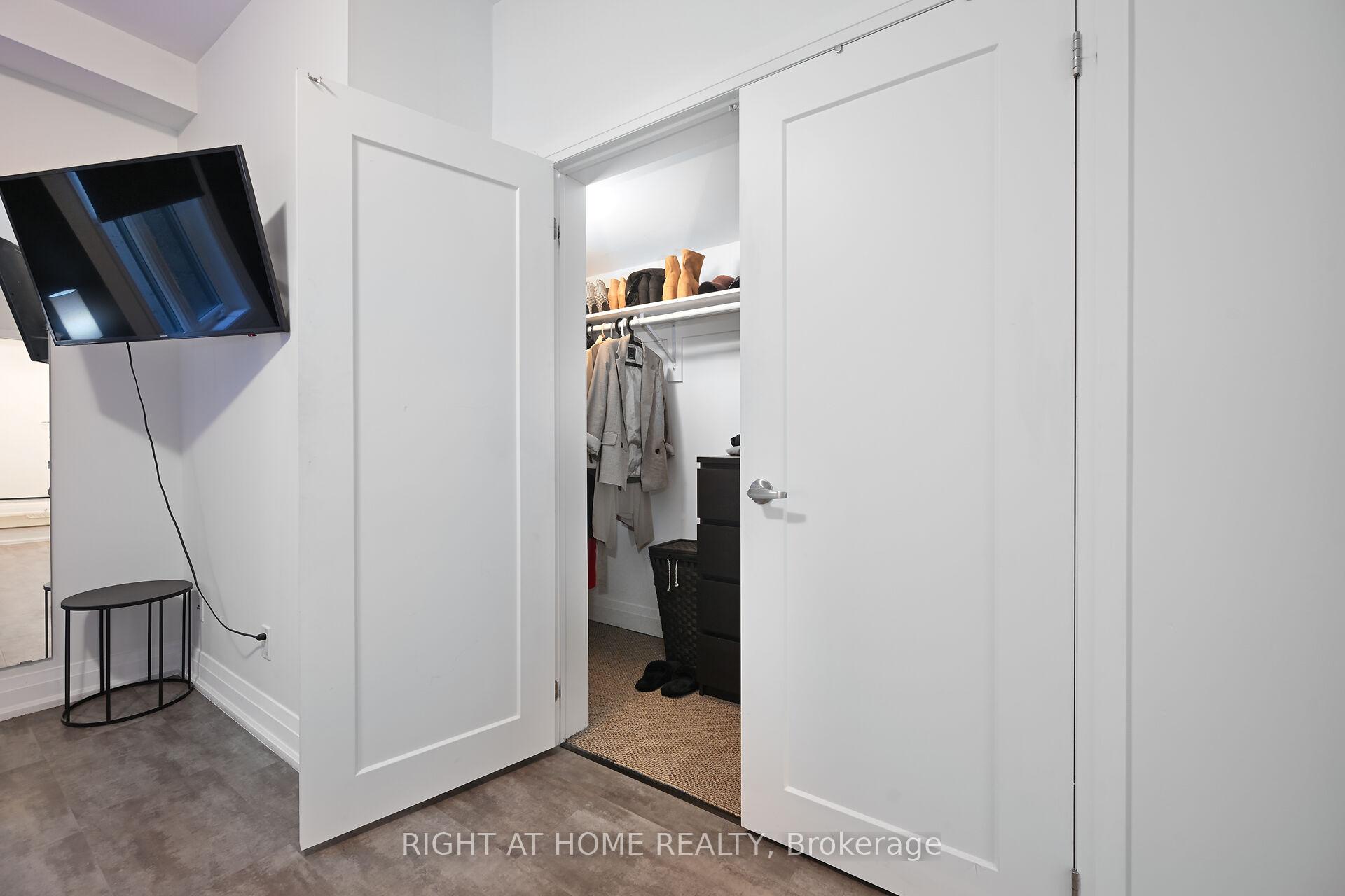Photo 23 of Unit 6, 39 Robinson Street N, Grimsby, Grimsby East — HOMEH