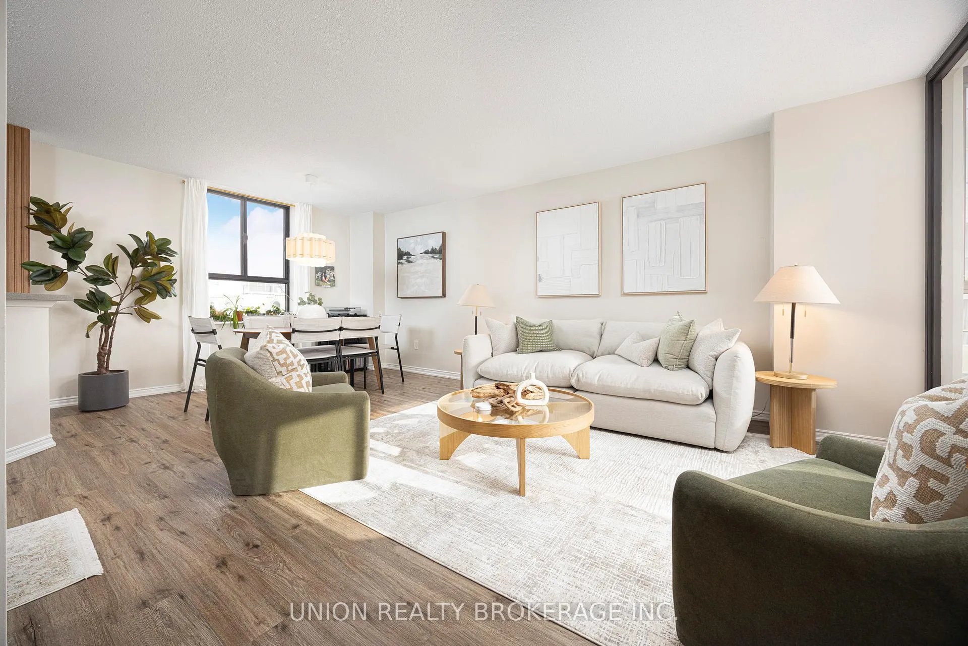 Photo 2 of Unit 1201, 95 Lombard Street, Toronto, Church-Yonge Corridor — HOMEH