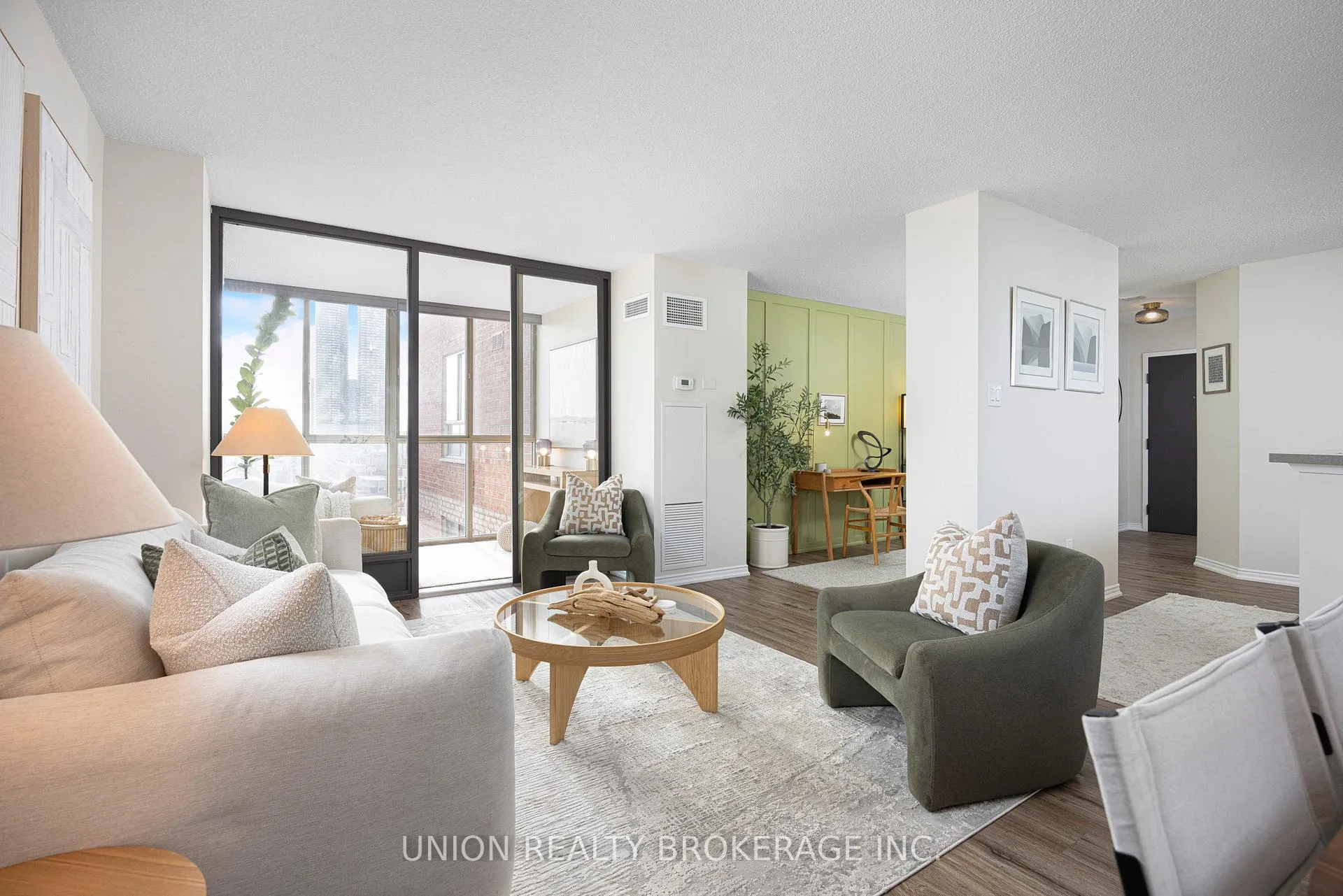 Photo 4 of Unit 1201, 95 Lombard Street, Toronto, Church-Yonge Corridor — HOMEH