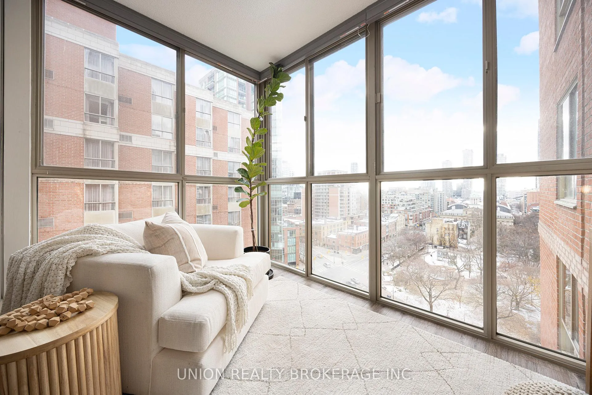 Photo 7 of Unit 1201, 95 Lombard Street, Toronto, Church-Yonge Corridor — HOMEH