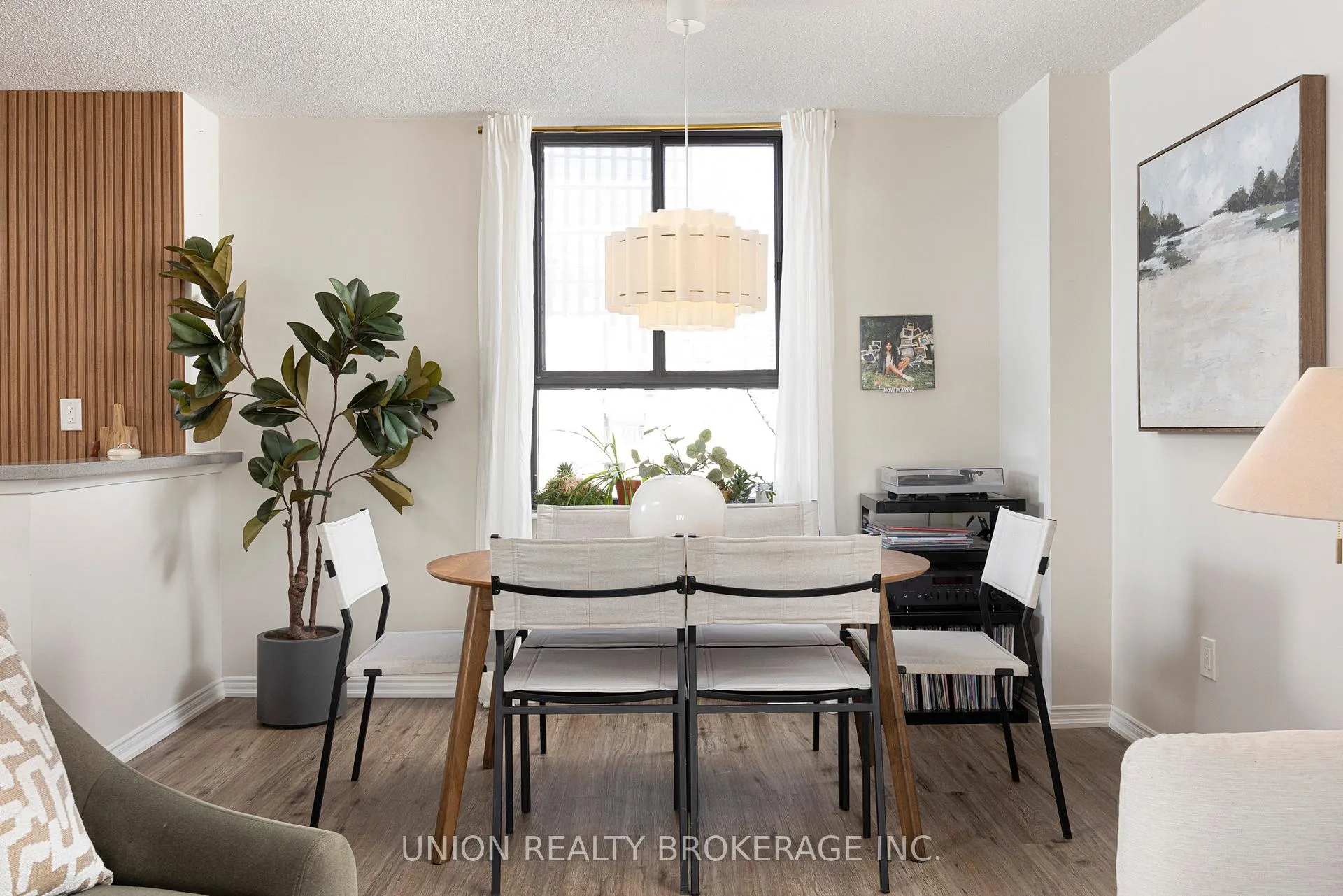 Photo 8 of Unit 1201, 95 Lombard Street, Toronto, Church-Yonge Corridor — HOMEH
