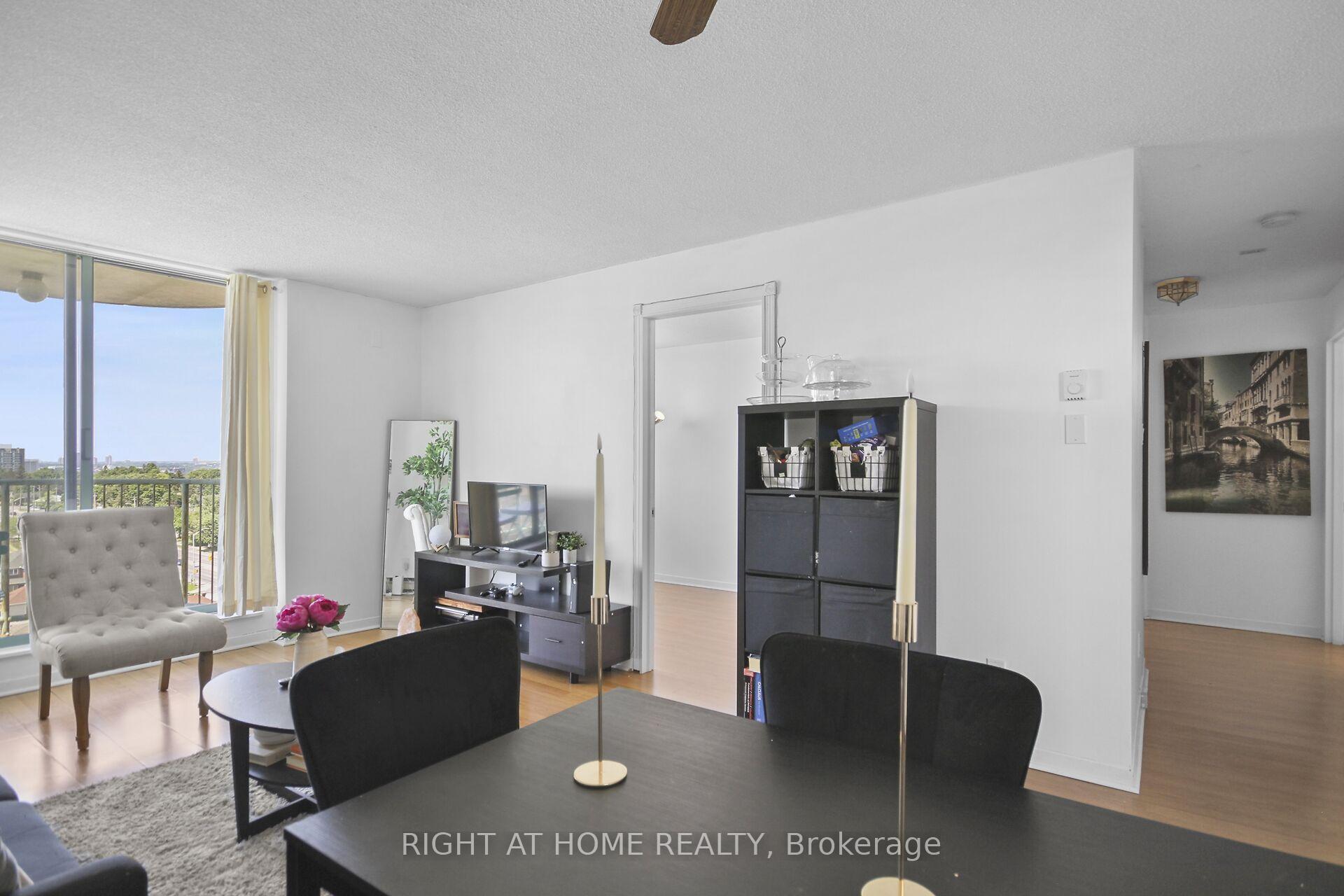 Photo 14 of Unit 1104, 1440 Heron Road, Ottawa, Heron Gate — HOMEH