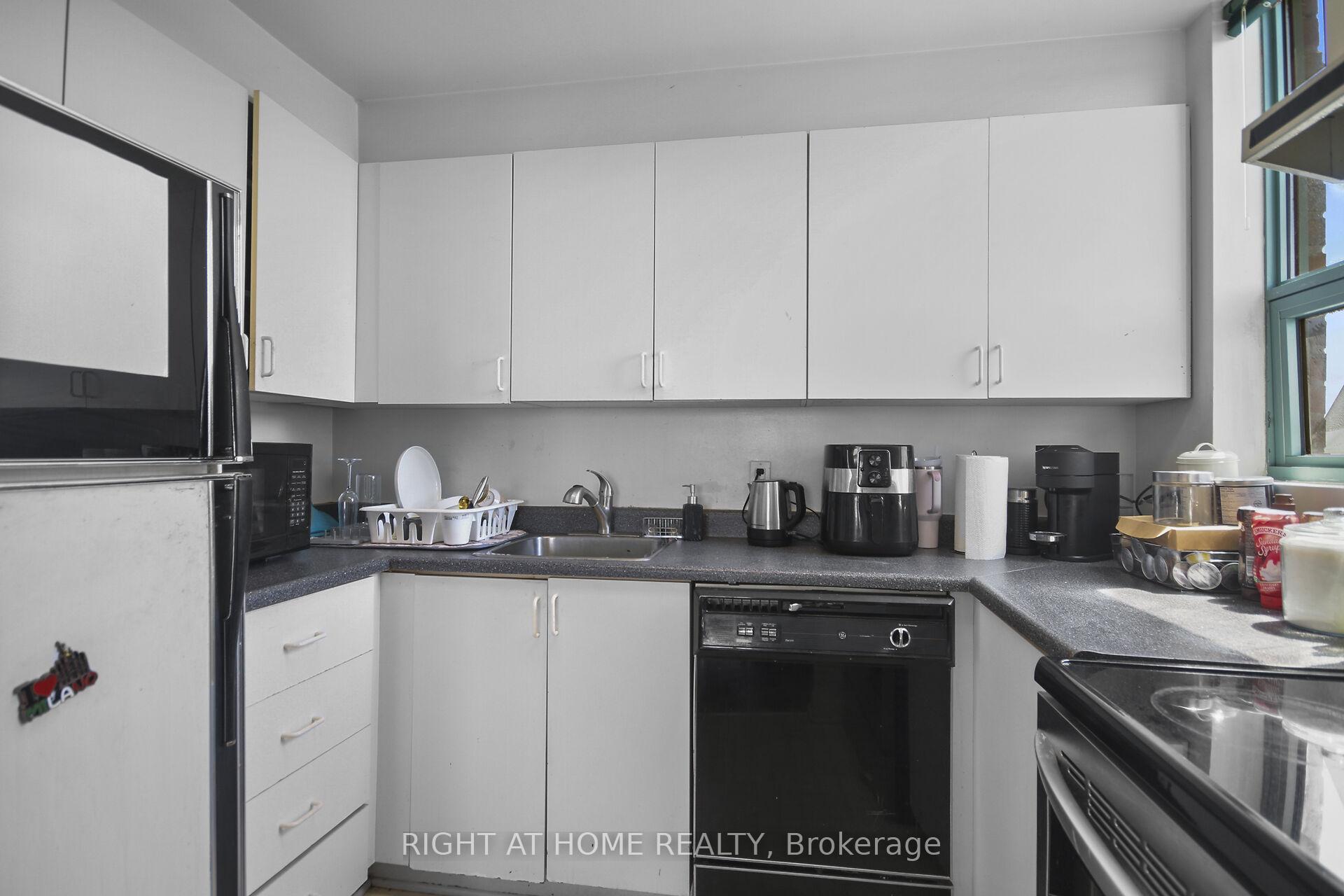 Photo 21 of Unit 1104, 1440 Heron Road, Ottawa, Heron Gate — HOMEH