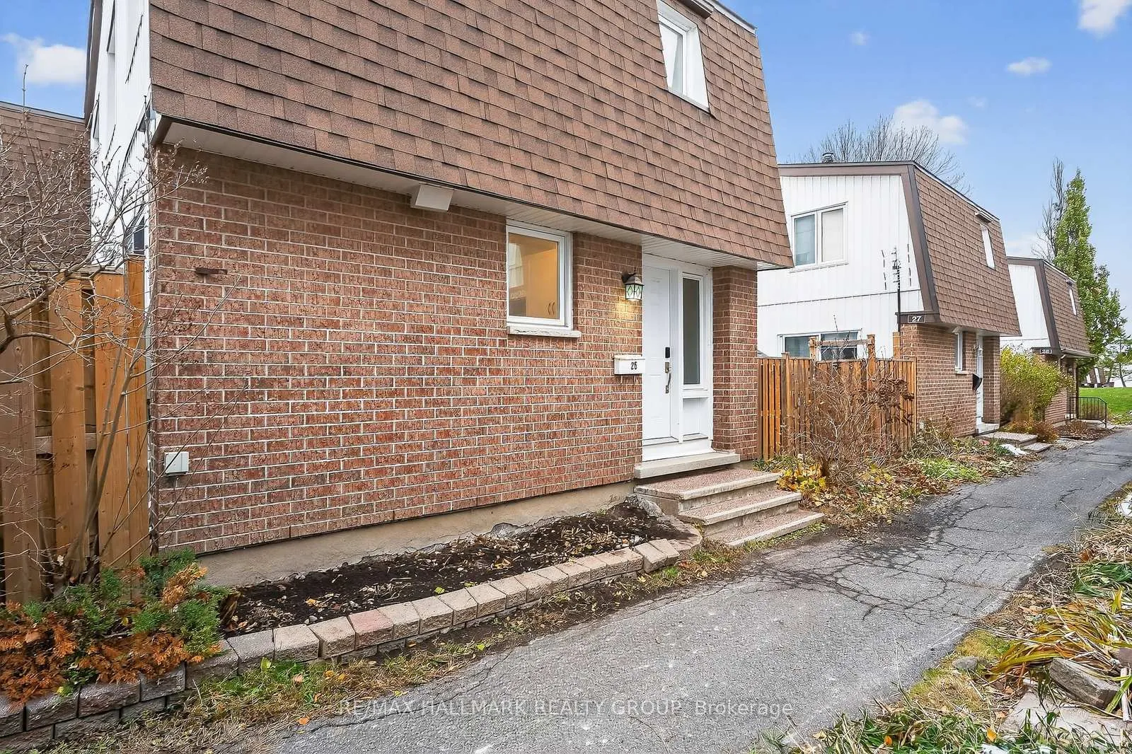 Photo 1 of Unit 26, 837 Eastvale Drive, Ottawa, Beaconwood — HOMEH