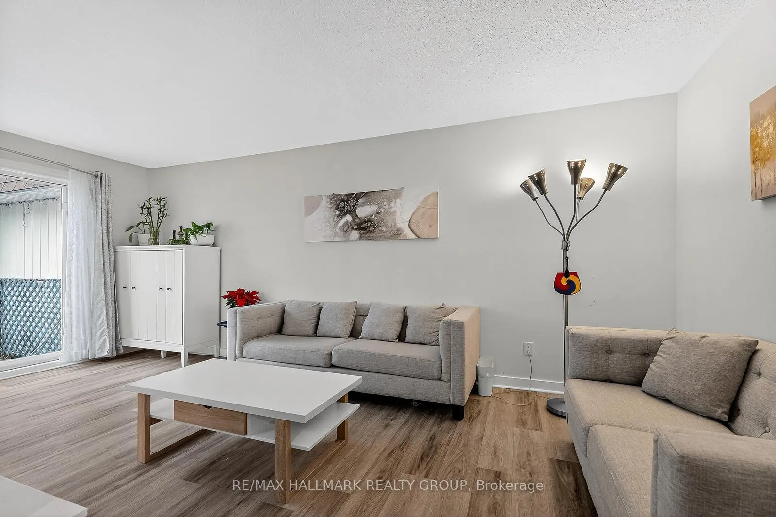 Photo 13 of Unit 26, 837 Eastvale Drive, Ottawa, Beaconwood — HOMEH
