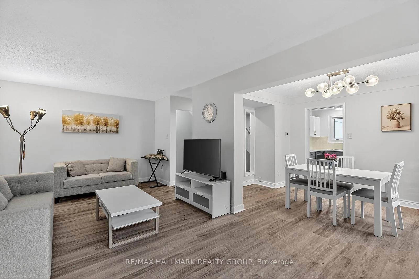 Photo 15 of Unit 26, 837 Eastvale Drive, Ottawa, Beaconwood — HOMEH