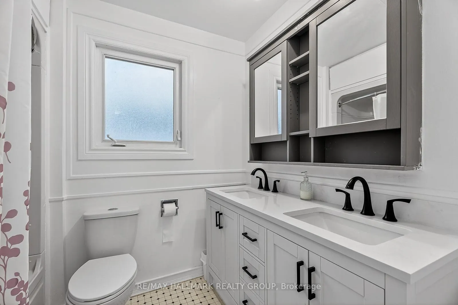 Photo 23 of Unit 26, 837 Eastvale Drive, Ottawa, Beaconwood — HOMEH