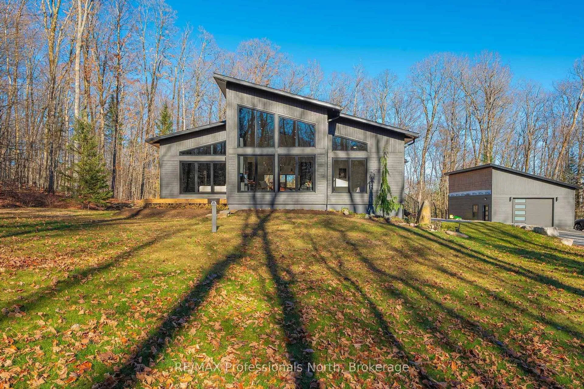 Front of 3777 Glamorgan Road