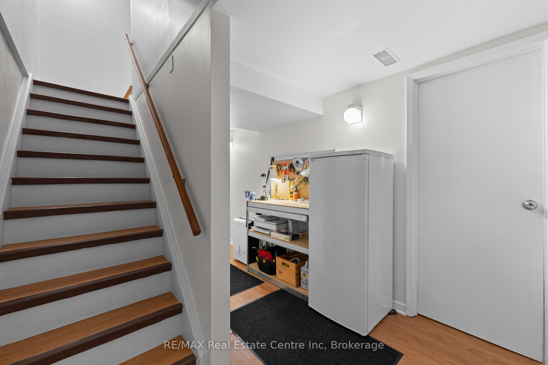 Photo 25 of Unit 28, 383 Edinburgh Road S, Guelph, Dovercliffe Park/Old University — HOMEH