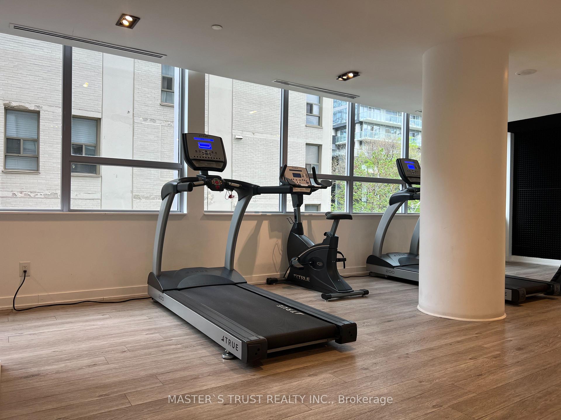 Photo 6 of Unit 1101, 17 Dundonald Street, Toronto, Church-Yonge Corridor — HOMEH