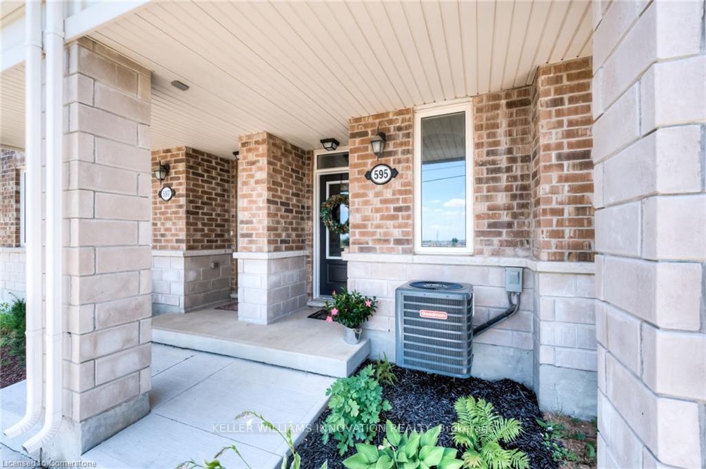Photo 3 of 595 Goldenrod Lane, Kitchener — HOMEH