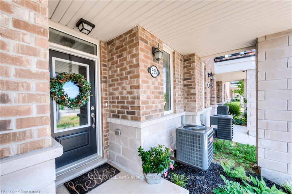 Photo 4 of 595 Goldenrod Lane, Kitchener — HOMEH