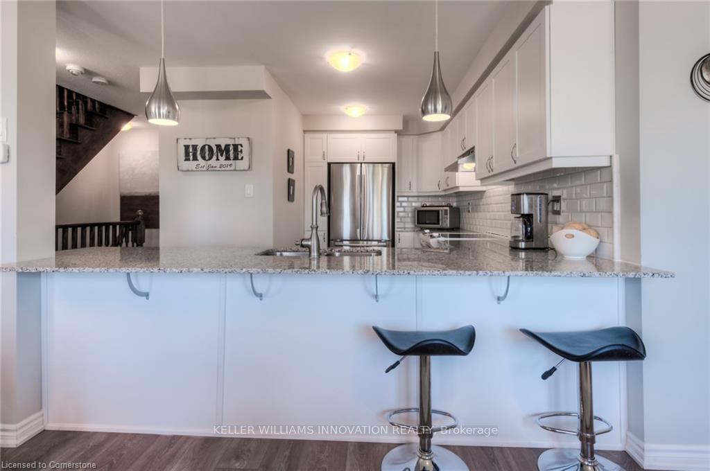 Photo 13 of 595 Goldenrod Lane, Kitchener — HOMEH