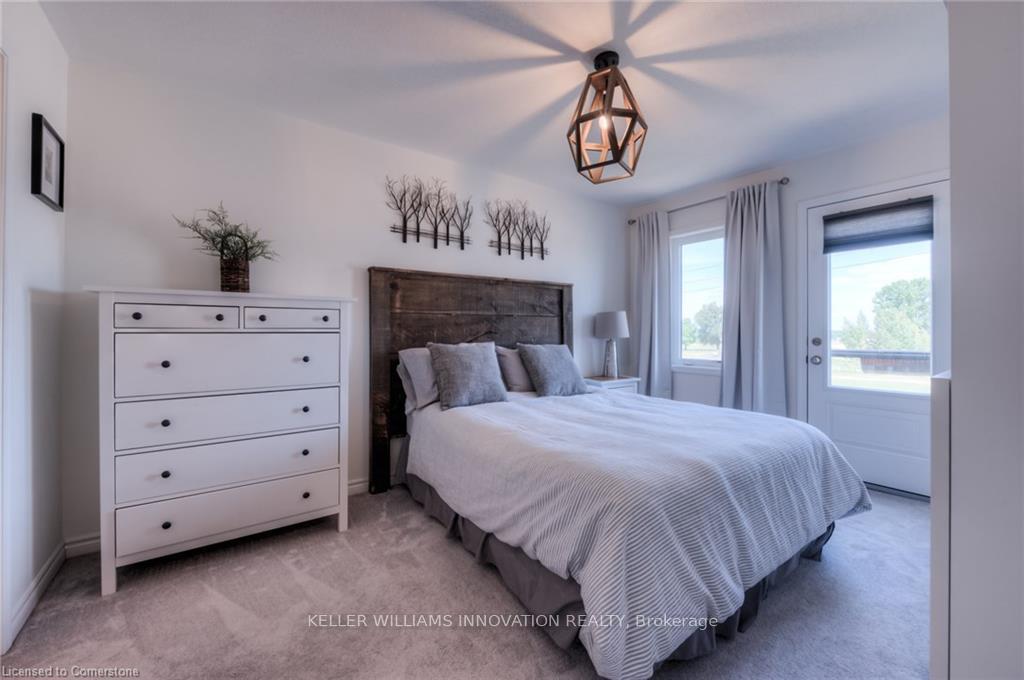 Photo 26 of 595 Goldenrod Lane, Kitchener — HOMEH