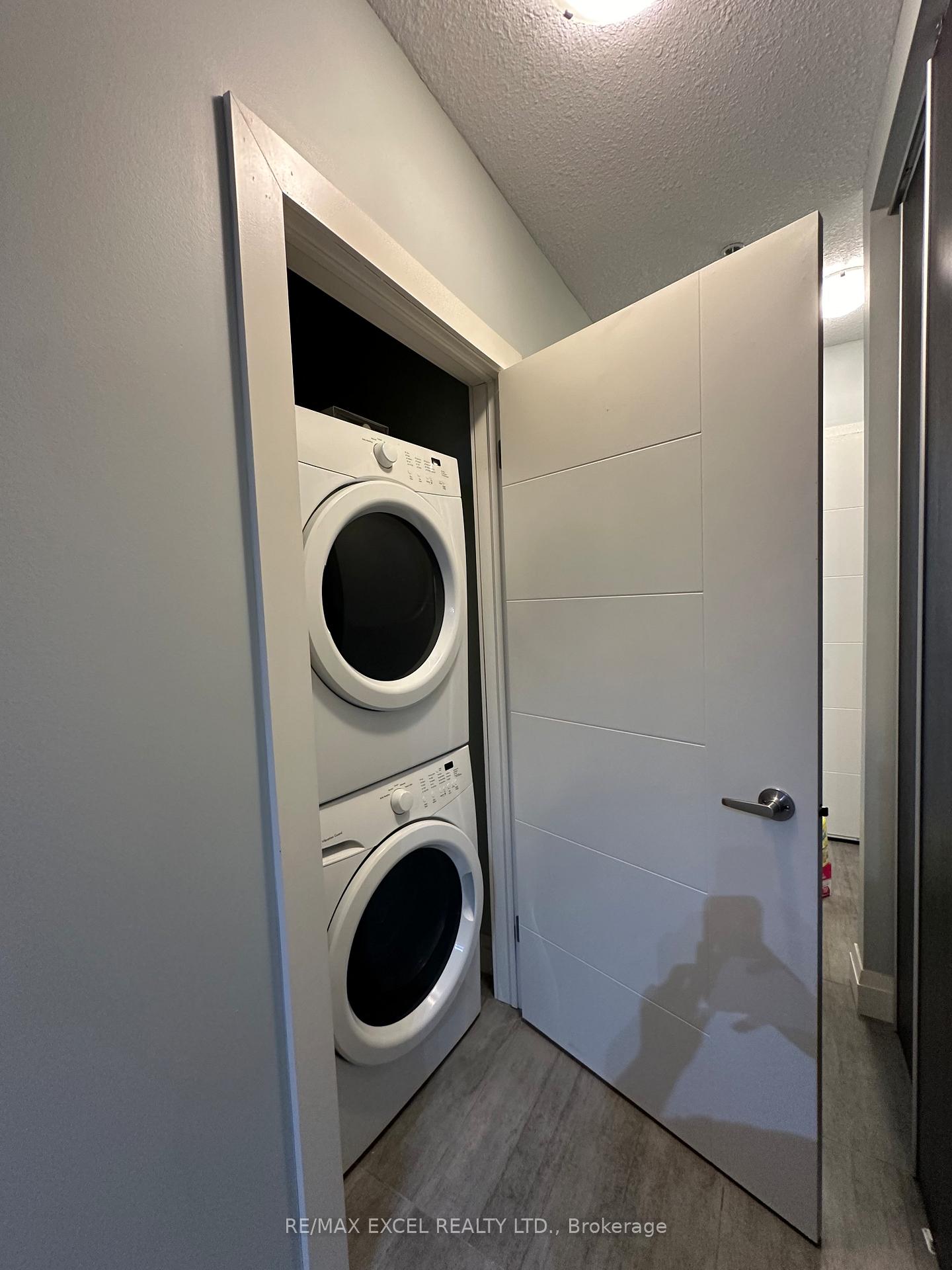 Photo 9 of Unit 216, 318 Spruce Street, Waterloo, Lakeshore Village — HOMEH