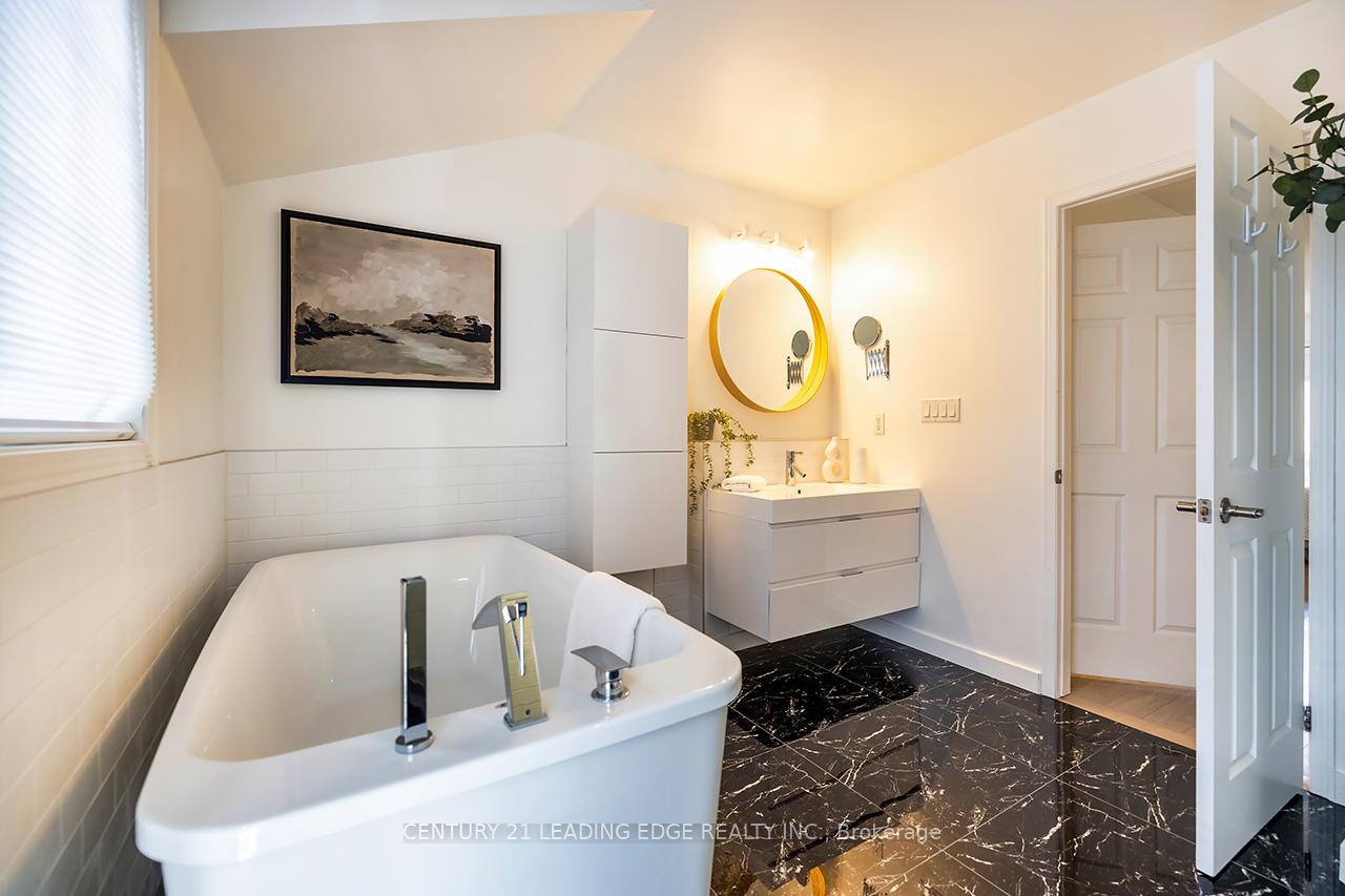 Photo 18 of Unit 57, 113 The Queensway Way N, Toronto, High Park-Swansea — HOMEH