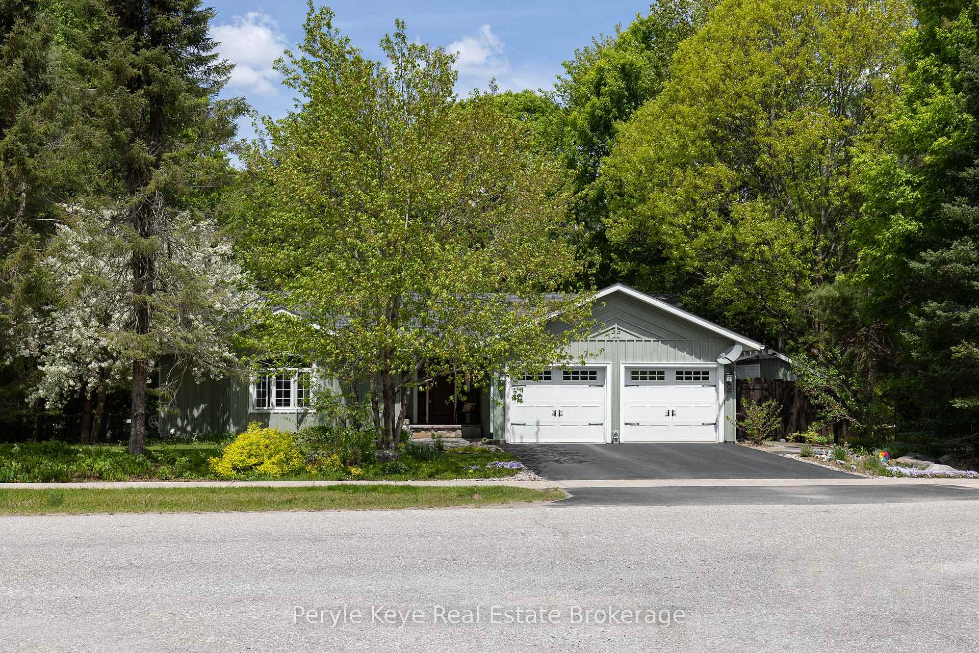 Front of 33 Meadow Heights Drive