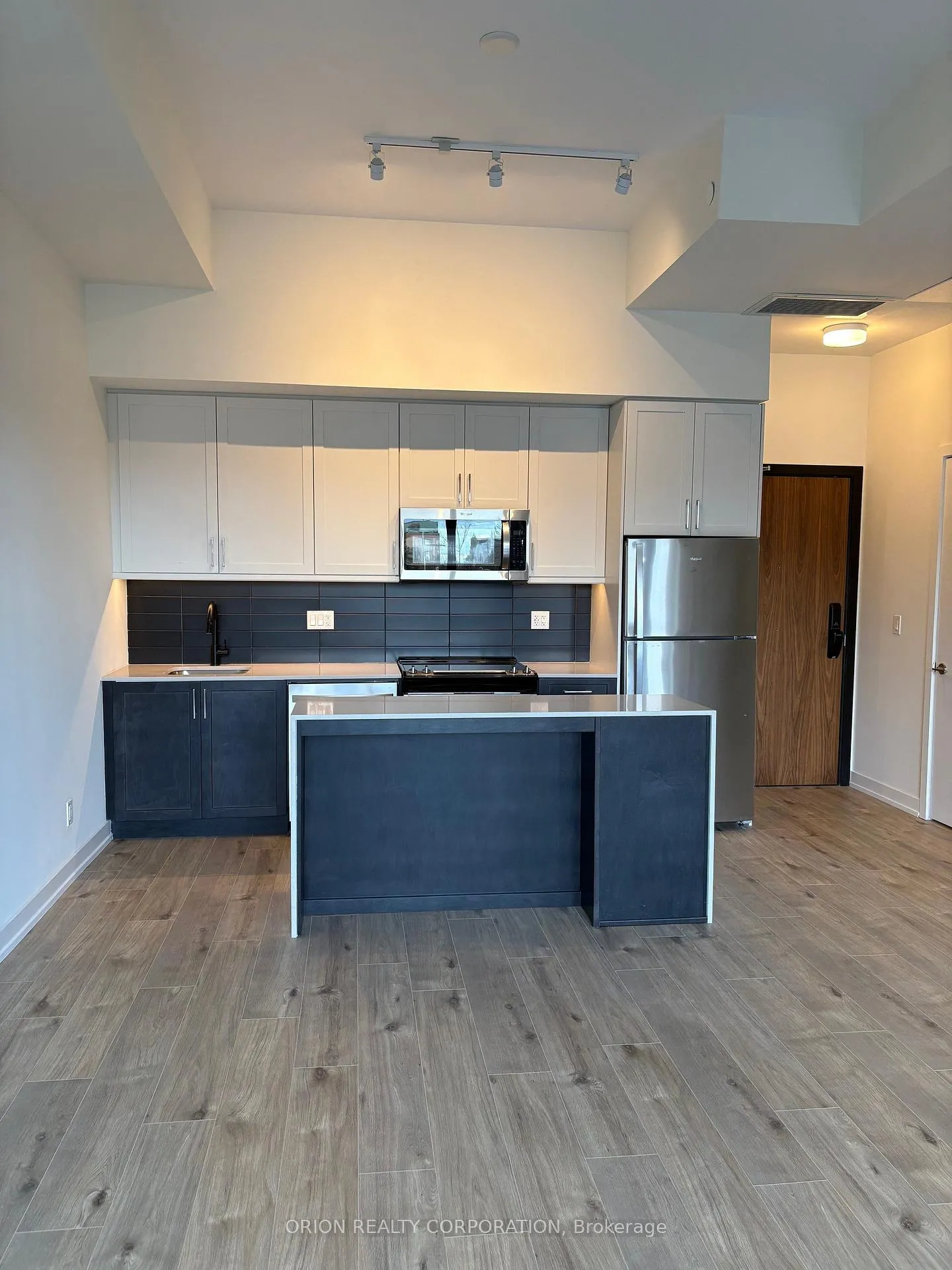 Photo 3 of Unit 101, 201 Brock Street S, Whitby, Downtown Whitby — HOMEH