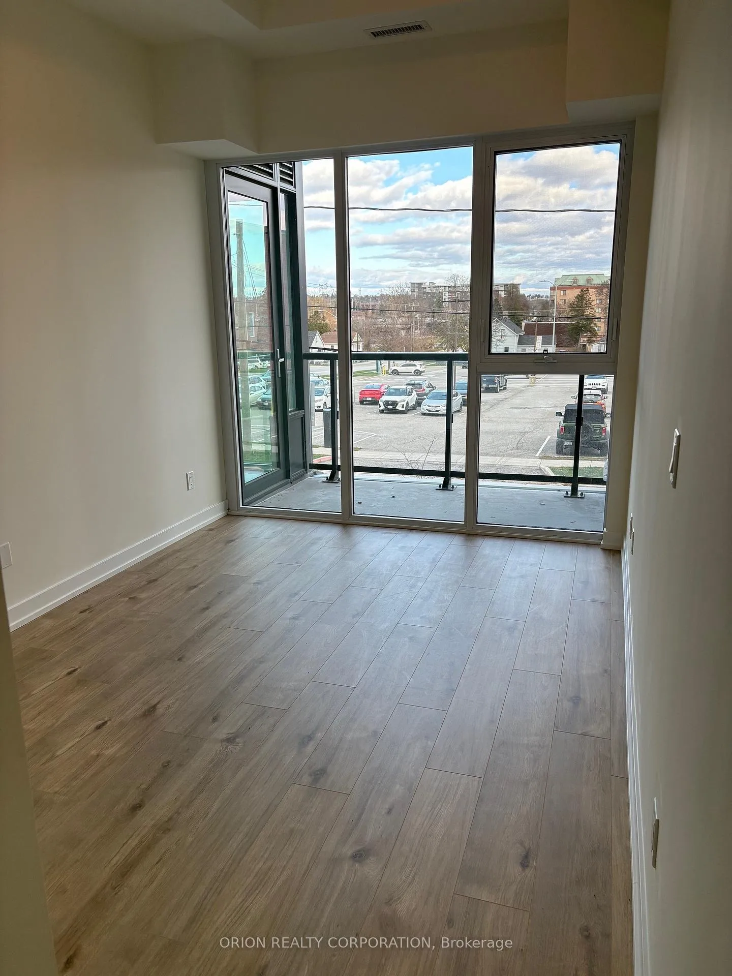 Photo 7 of Unit 101, 201 Brock Street S, Whitby, Downtown Whitby — HOMEH
