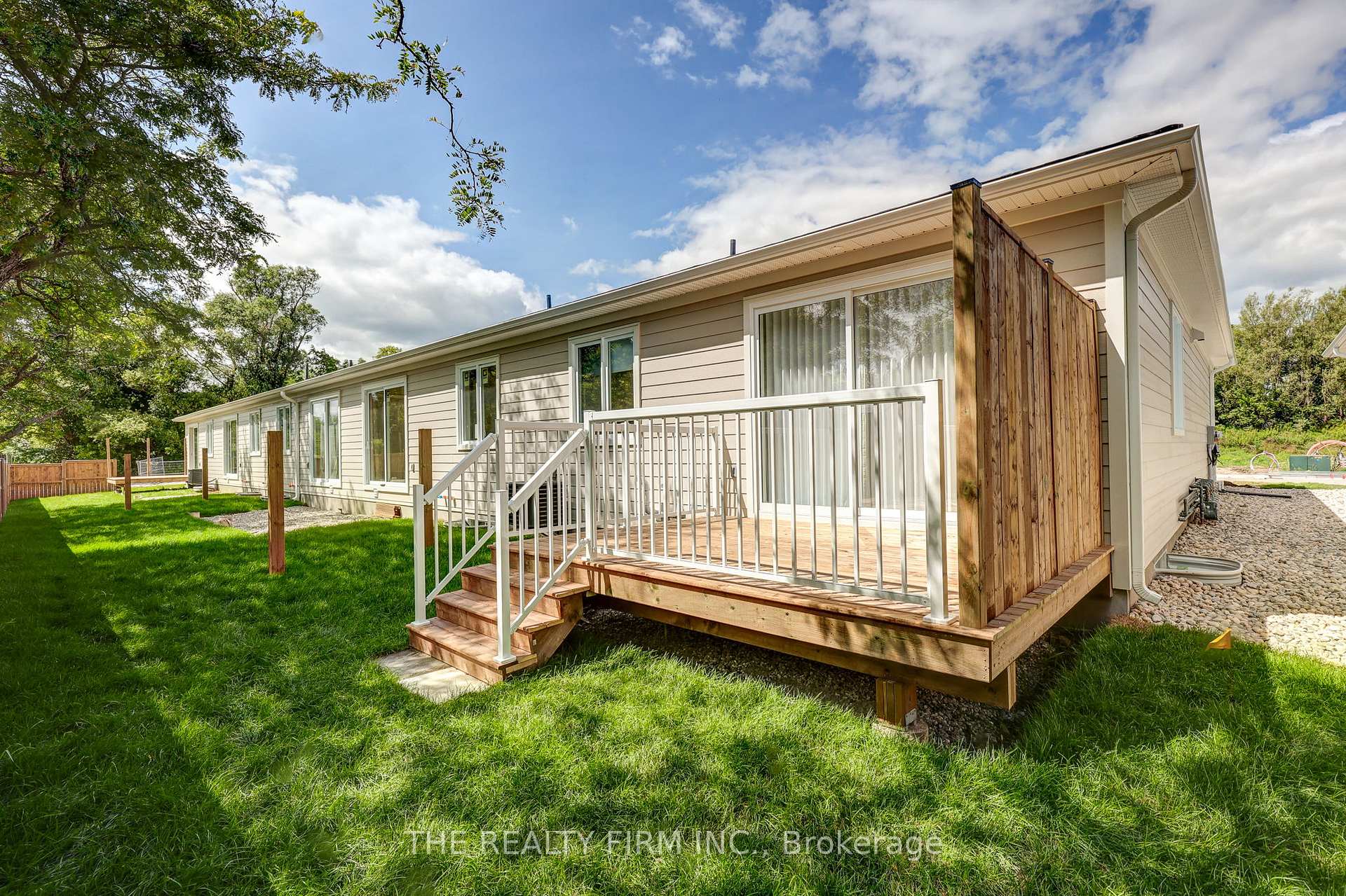 Photo 44 of Unit 4, 85 Forest Street, Aylmer — HOMEH