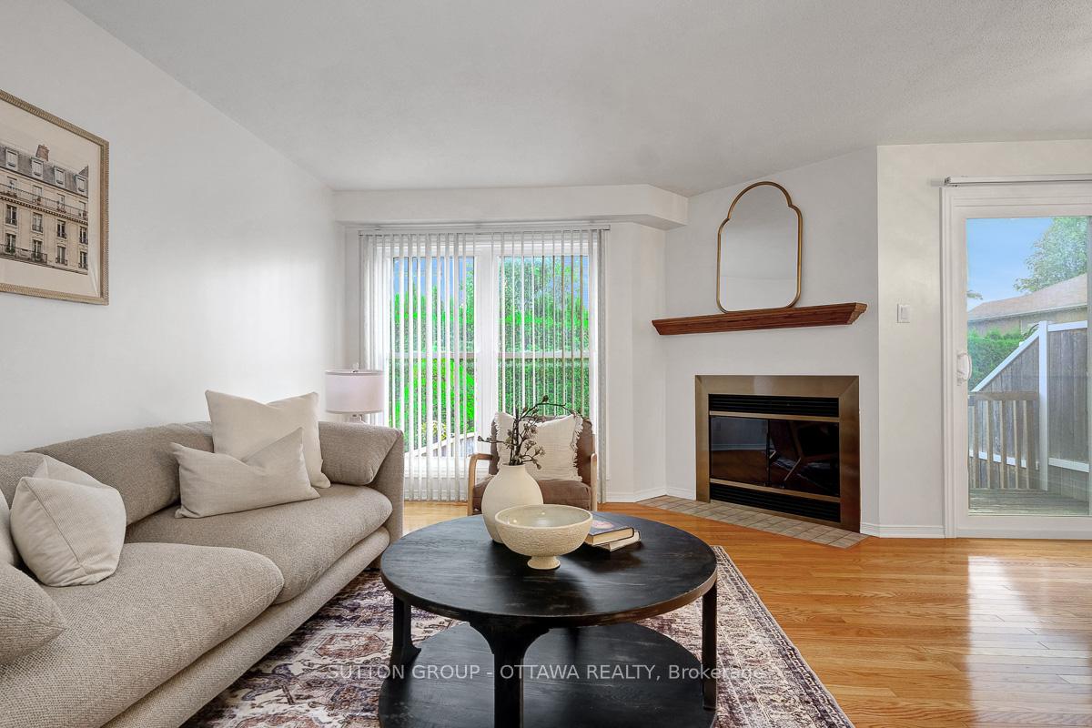 Photo 7 of Unit 19, 6157 Oak Meadows Drive, Ottawa, Chapel Hill — HOMEH