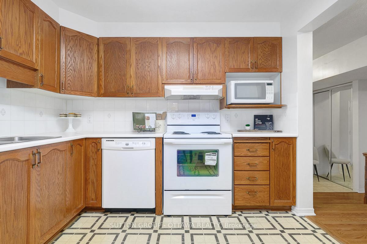 Photo 18 of Unit 19, 6157 Oak Meadows Drive, Ottawa, Chapel Hill — HOMEH