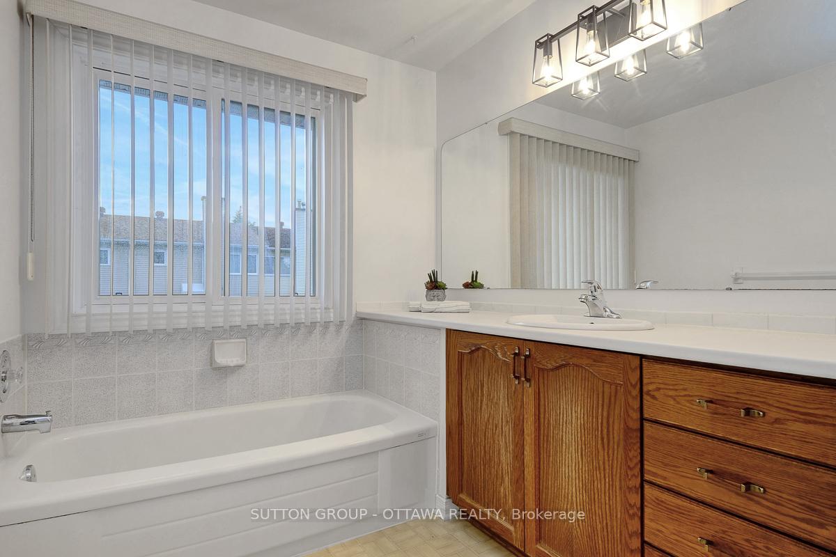 Photo 24 of Unit 19, 6157 Oak Meadows Drive, Ottawa, Chapel Hill — HOMEH