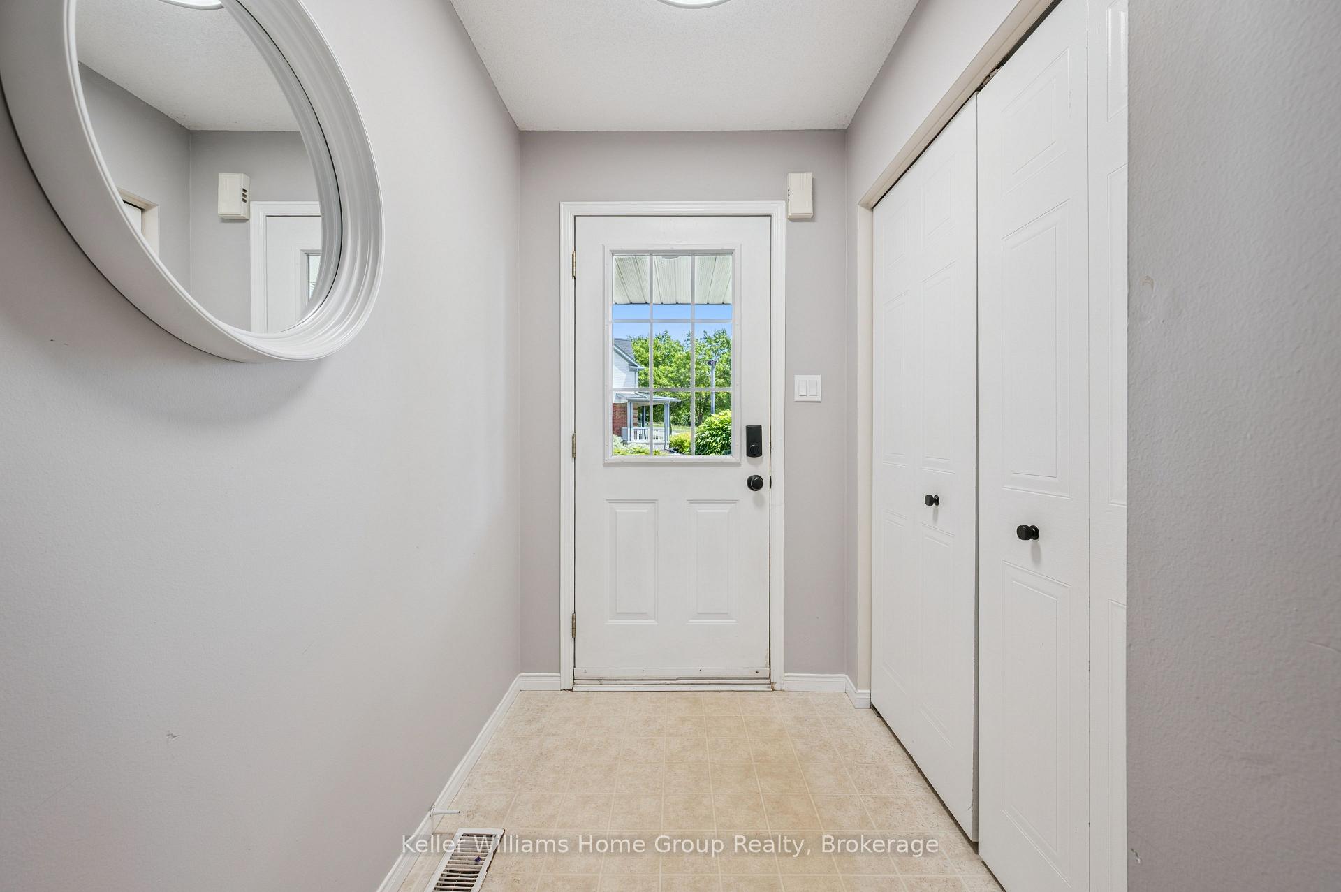 Photo 6 of Unit 30, 920 Edinburgh Road S, Guelph, Kortright West — HOMEH
