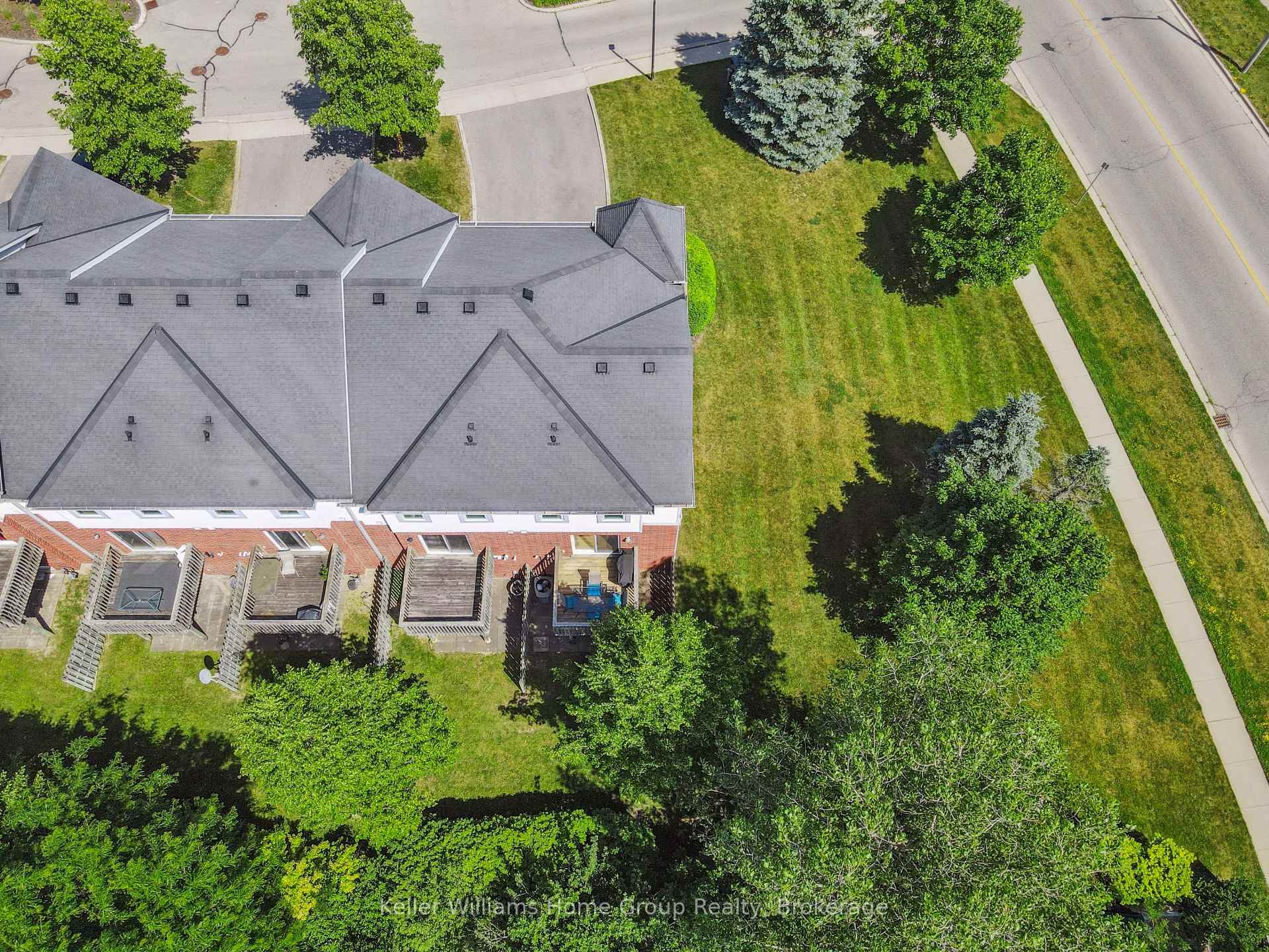 Photo 41 of Unit 30, 920 Edinburgh Road S, Guelph, Kortright West — HOMEH
