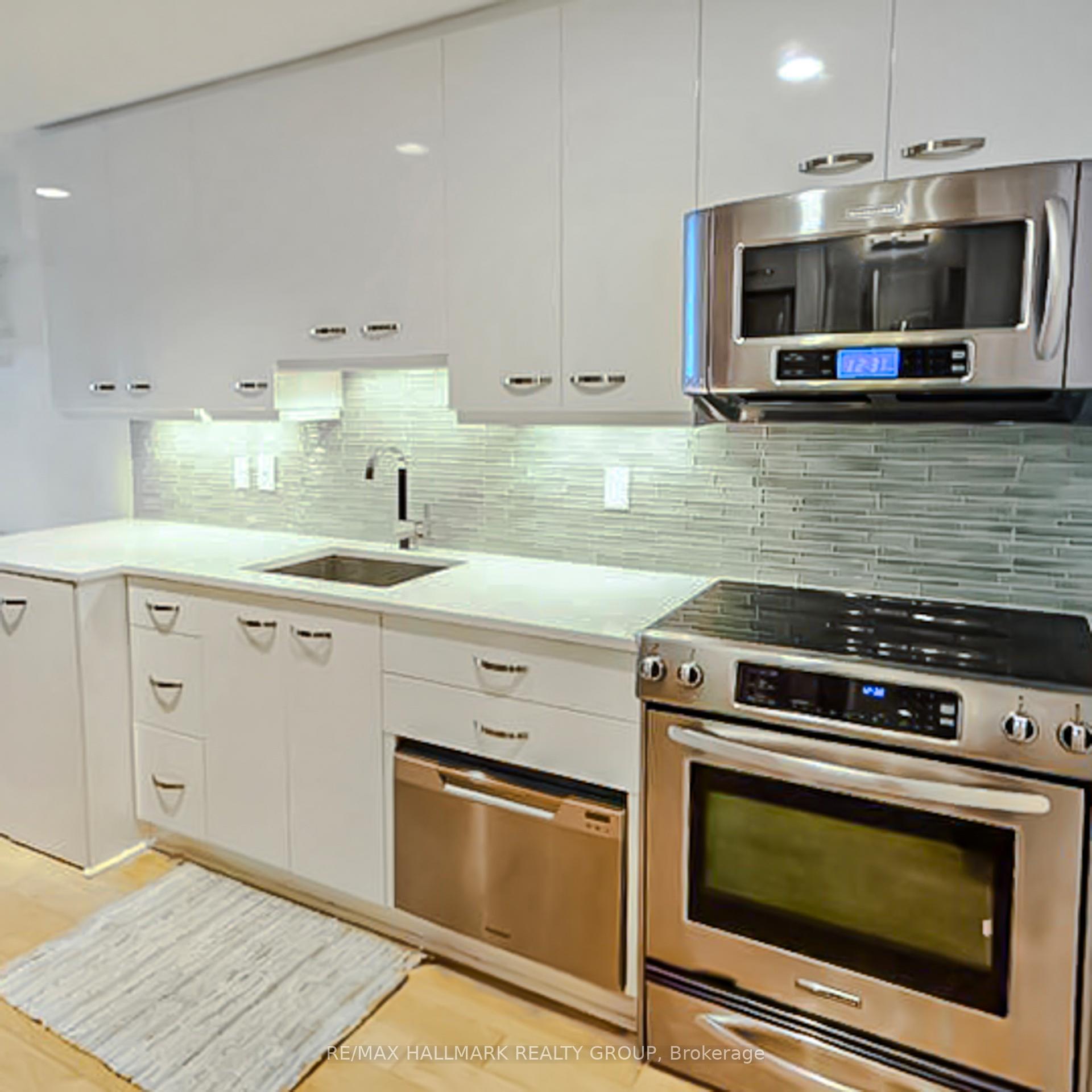 Photo 5 of Unit 11, 202 St Patrick Street, Ottawa, Lower Town/Byward Market — HOMEH