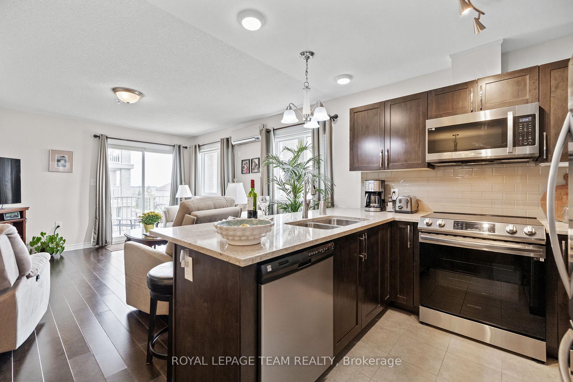 Photo 6 of Unit 301, 141 Potts Private, Ottawa, Notting Hill/Summerside — HOMEH